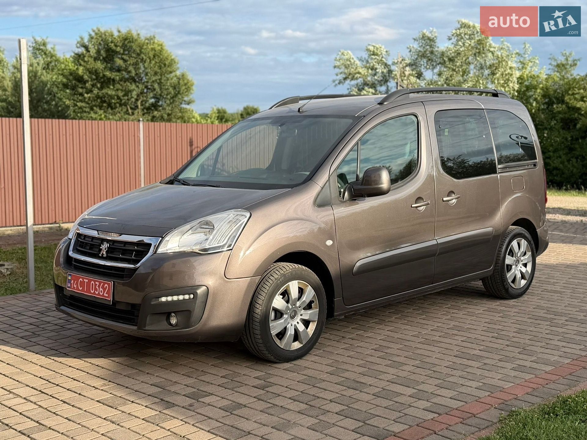 Peugeot Partner 2016 VIN VF37JBHY6GJ784281 фото оголошення 2 з 39