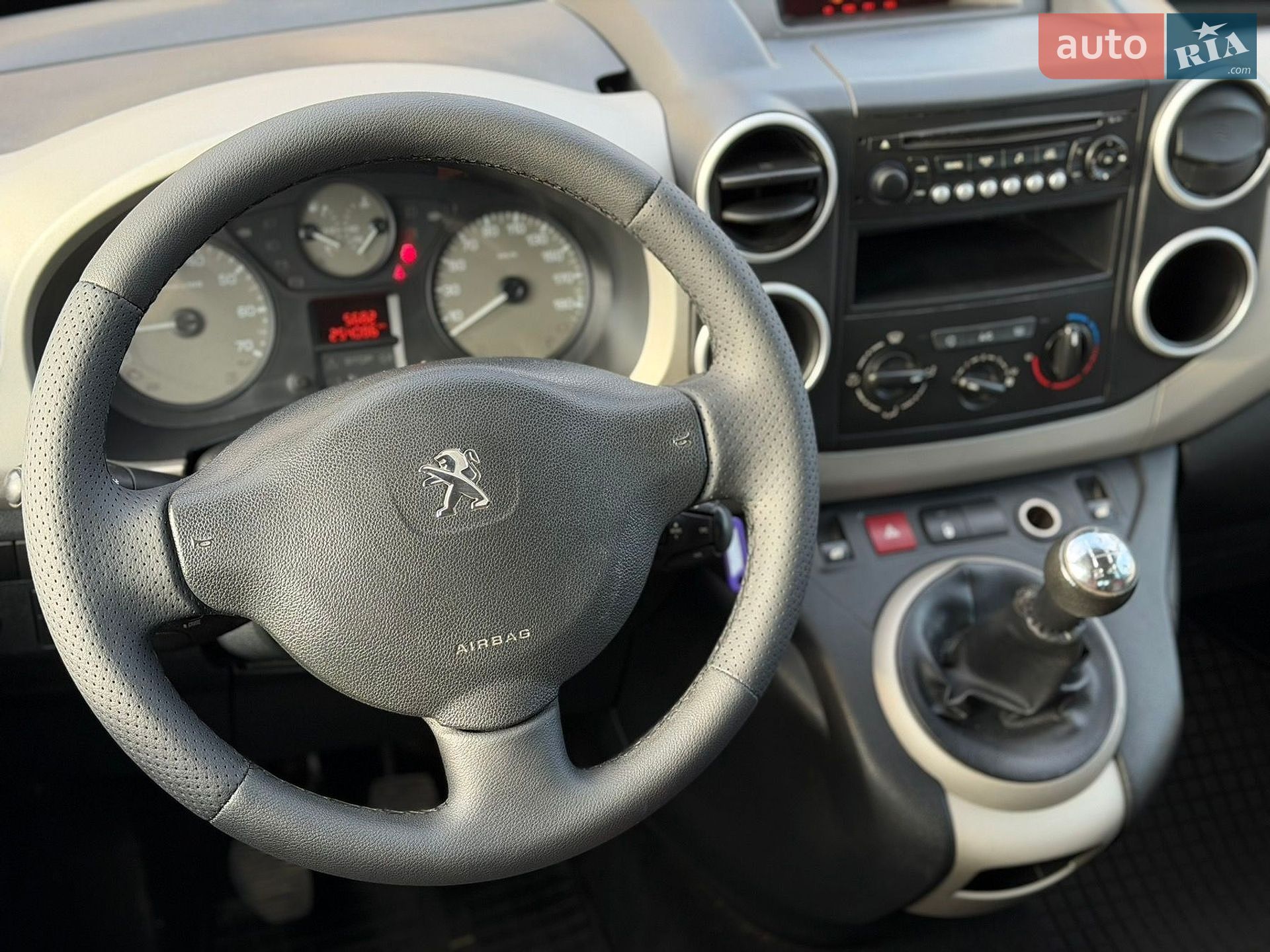Peugeot Partner 2016 VIN VF37JBHY6GJ784281 фото оголошення 8 з 39