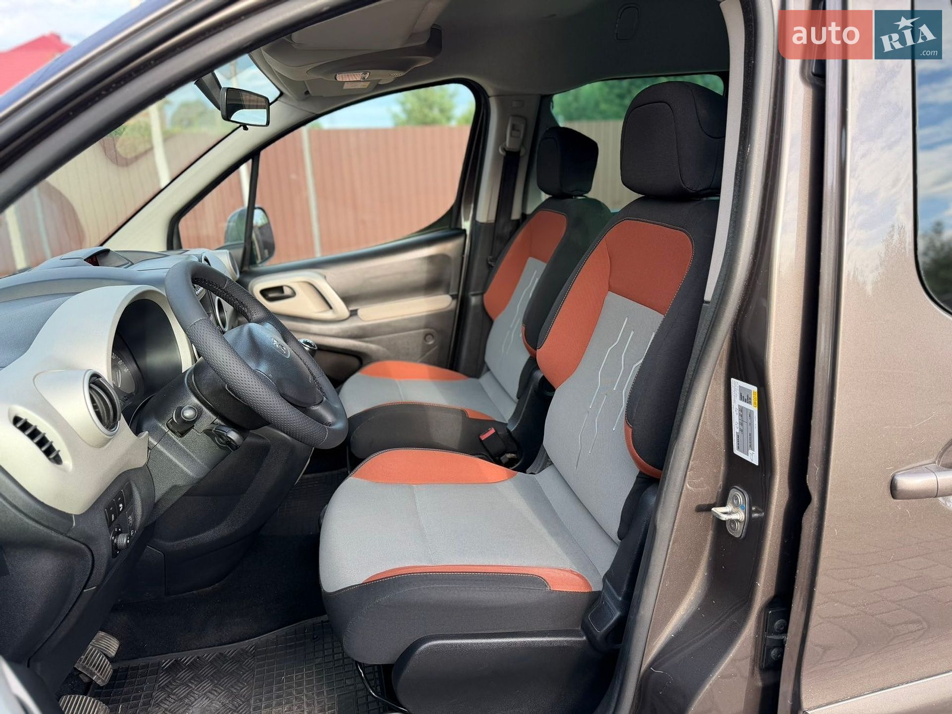 Peugeot Partner 2016 VIN VF37JBHY6GJ784281 фото оголошення 12 з 39