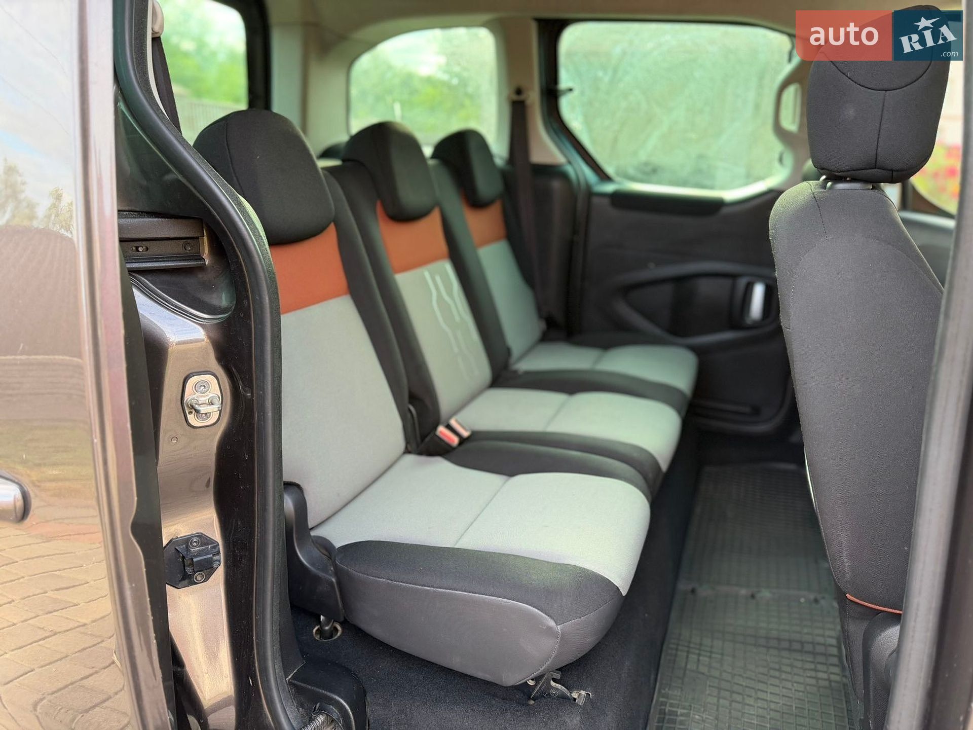 Peugeot Partner 2016 VIN VF37JBHY6GJ784281 фото оголошення 25 з 39