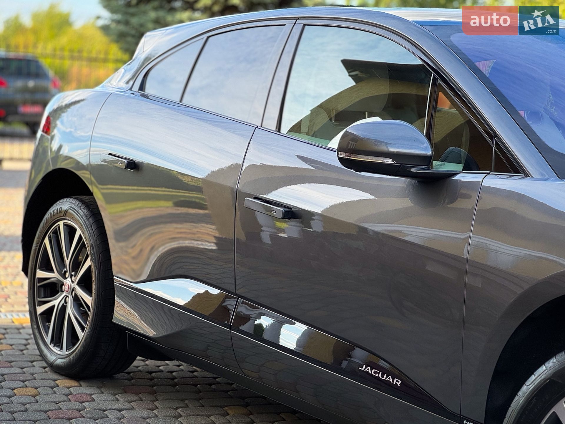 Jaguar I-Pace 2019 VIN SADHA2B15K1F74647 фото оголошення 8 з 127