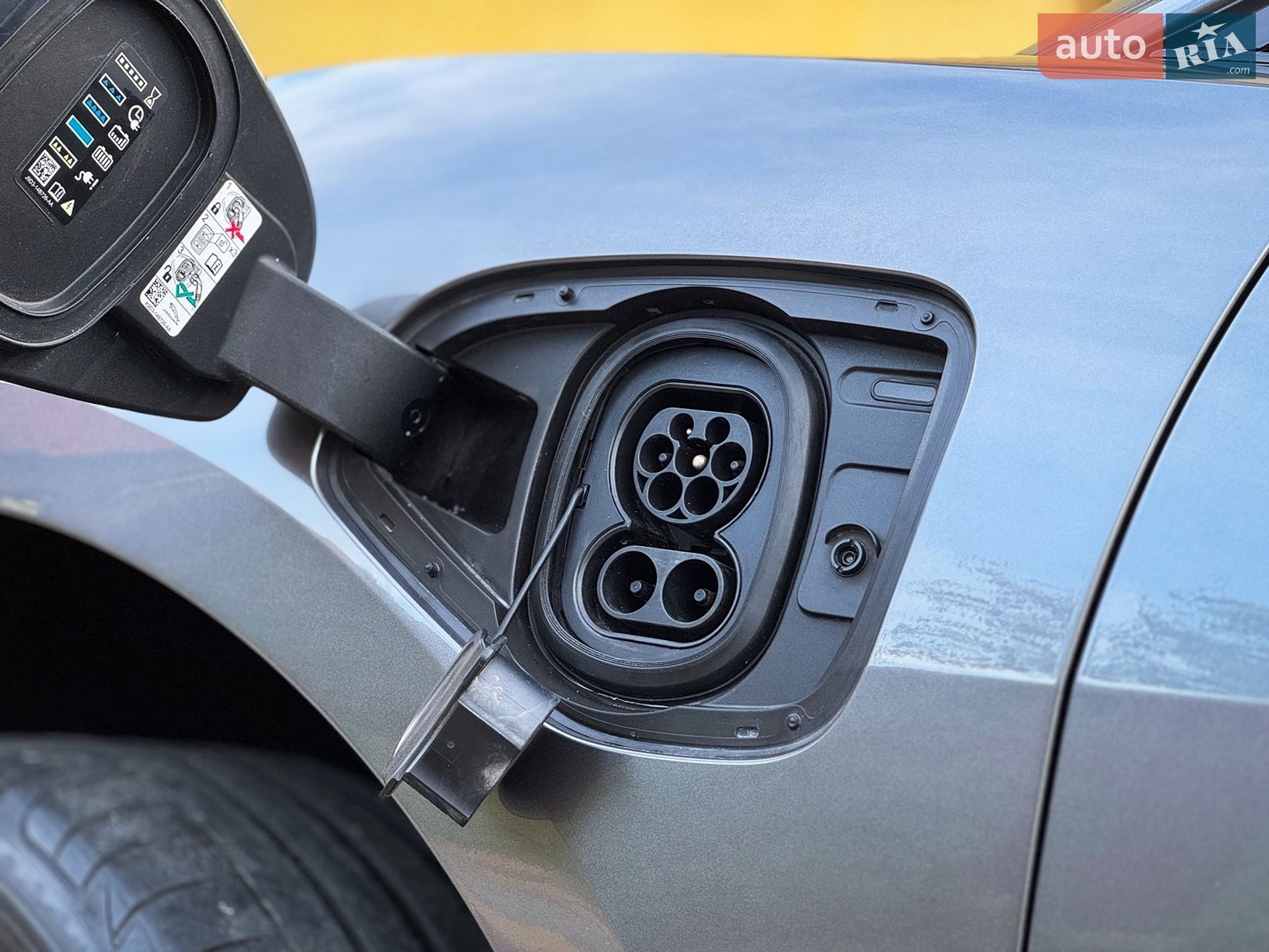 Jaguar I-Pace 2019 VIN SADHA2B15K1F74647 фото оголошення 26 з 127