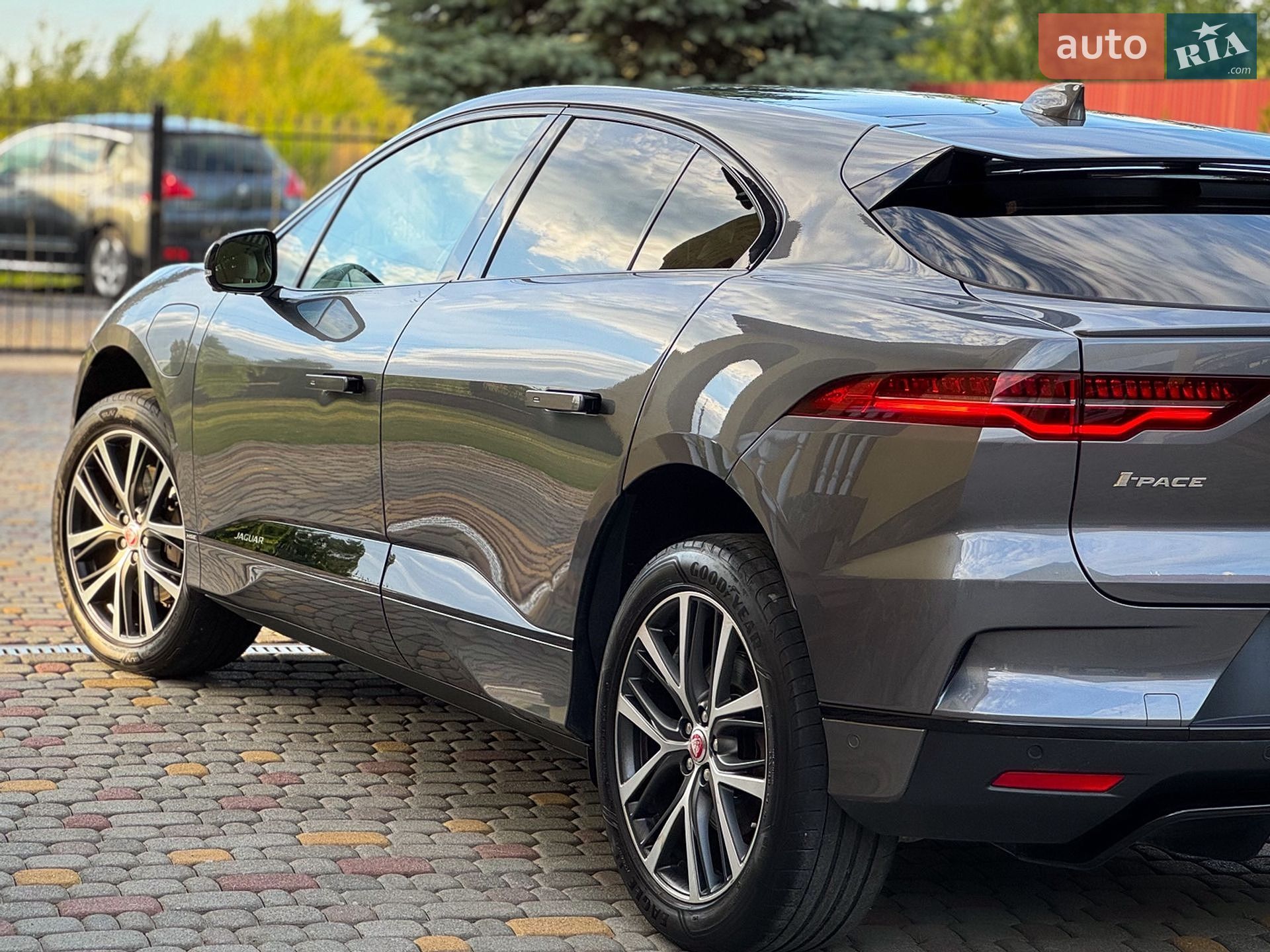 Jaguar I-Pace 2019 VIN SADHA2B15K1F74647 фото оголошення 30 з 127