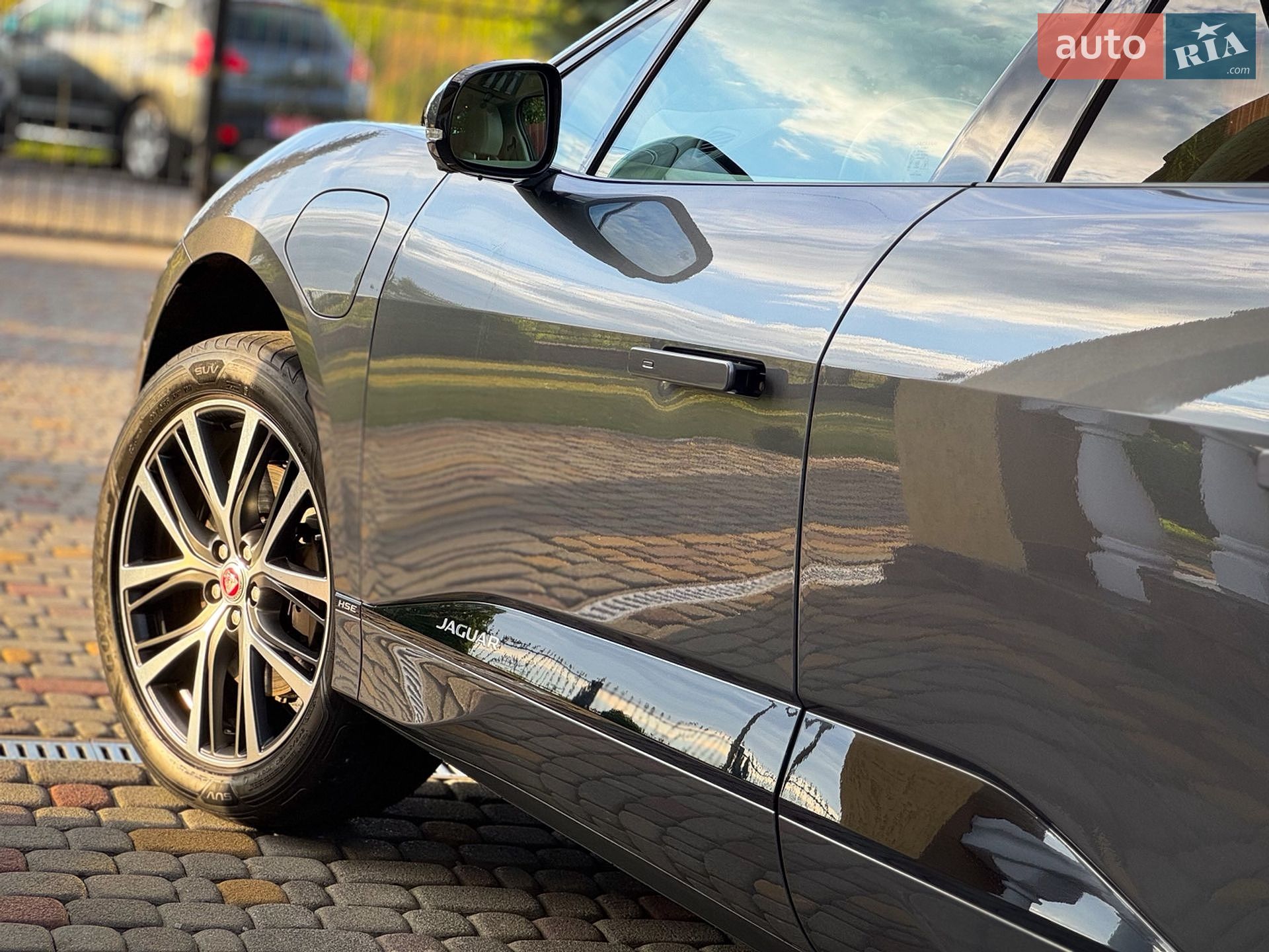 Jaguar I-Pace 2019 VIN SADHA2B15K1F74647 фото оголошення 32 з 127