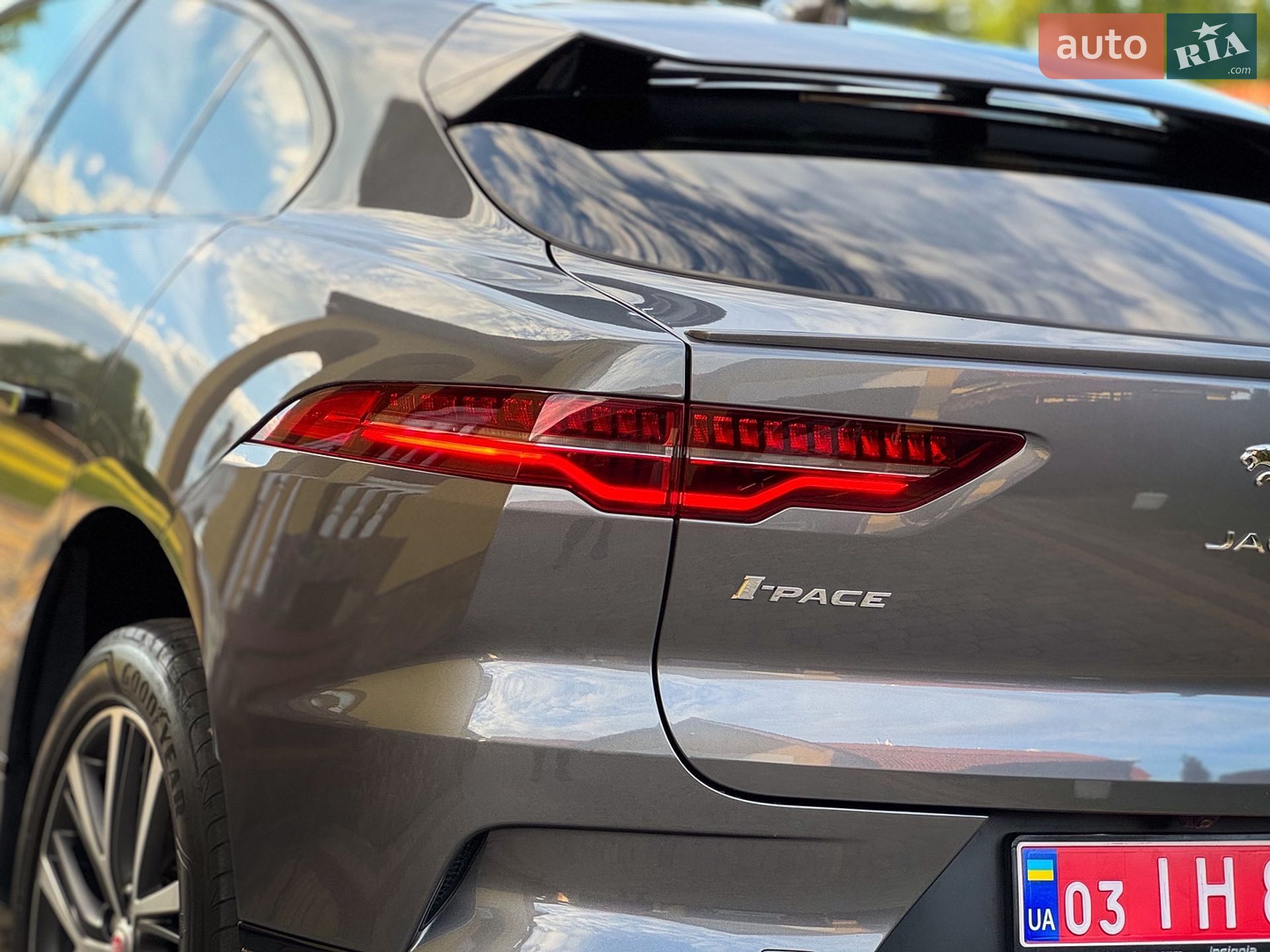 Jaguar I-Pace 2019 VIN SADHA2B15K1F74647 фото оголошення 34 з 127