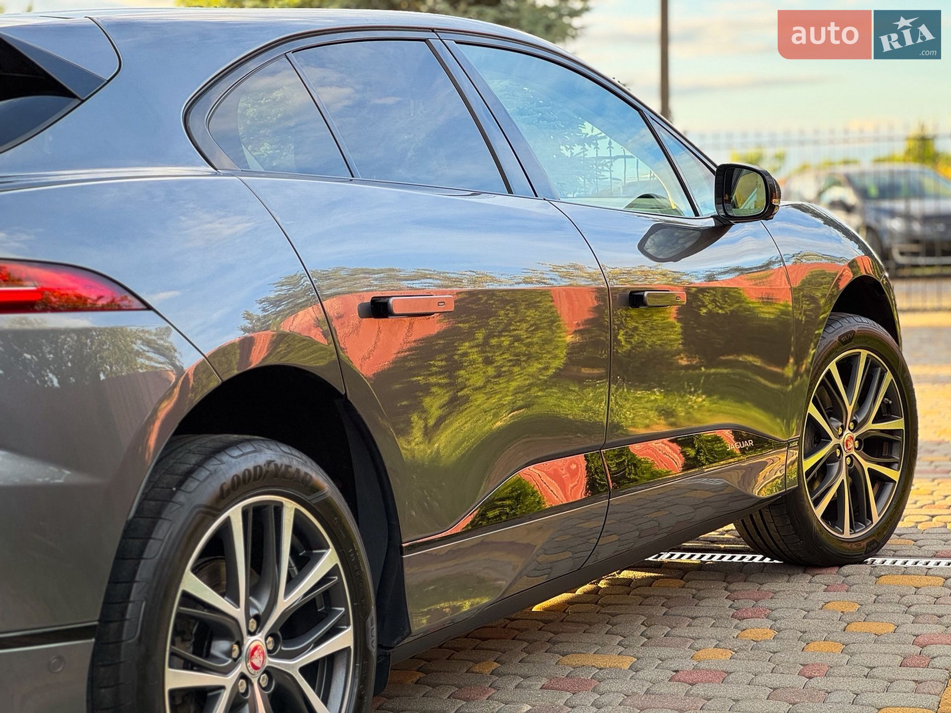 Jaguar I-Pace 2019 VIN SADHA2B15K1F74647 фото оголошення 46 з 127