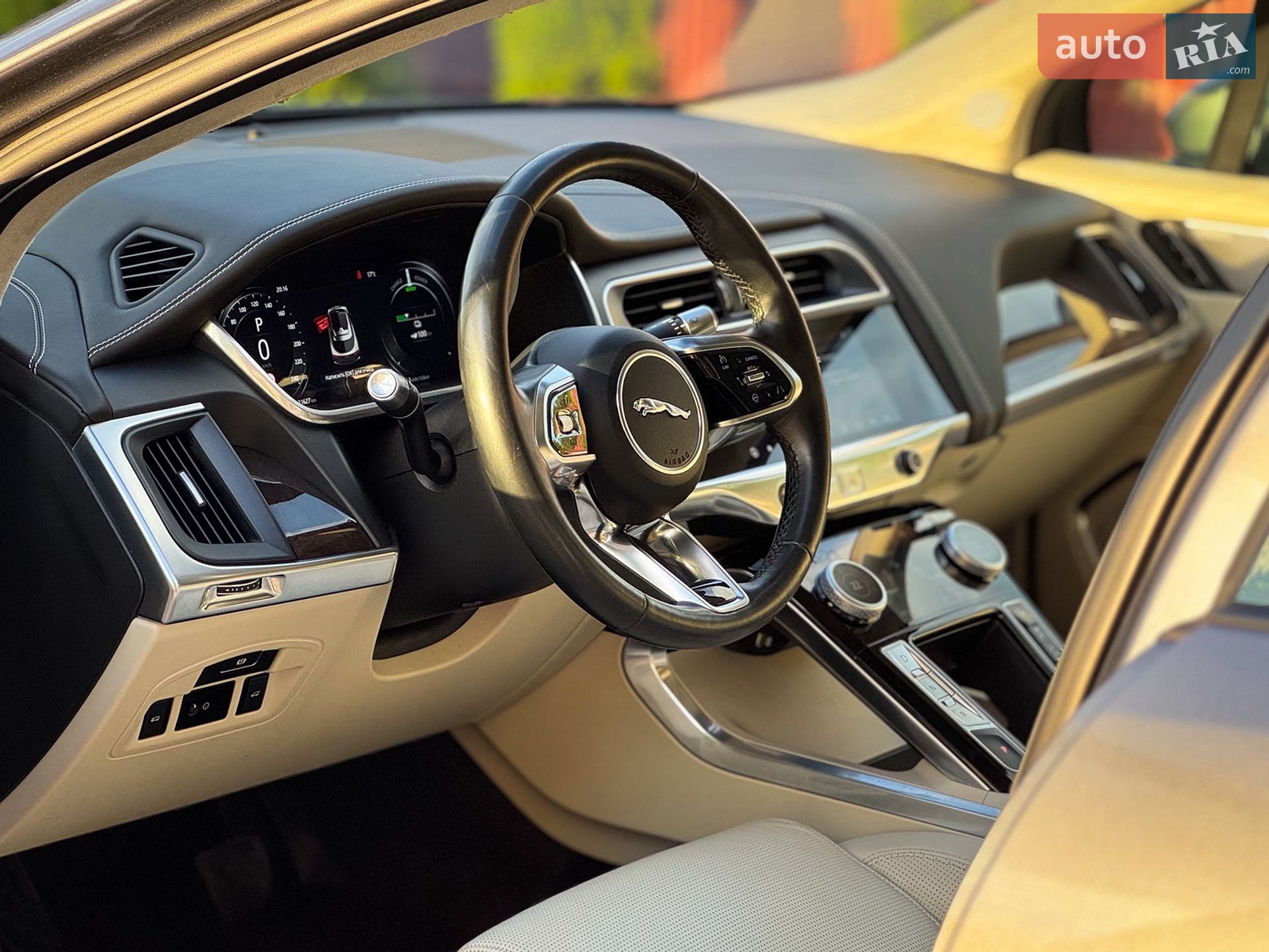 Jaguar I-Pace 2019 VIN SADHA2B15K1F74647 фото оголошення 52 з 127