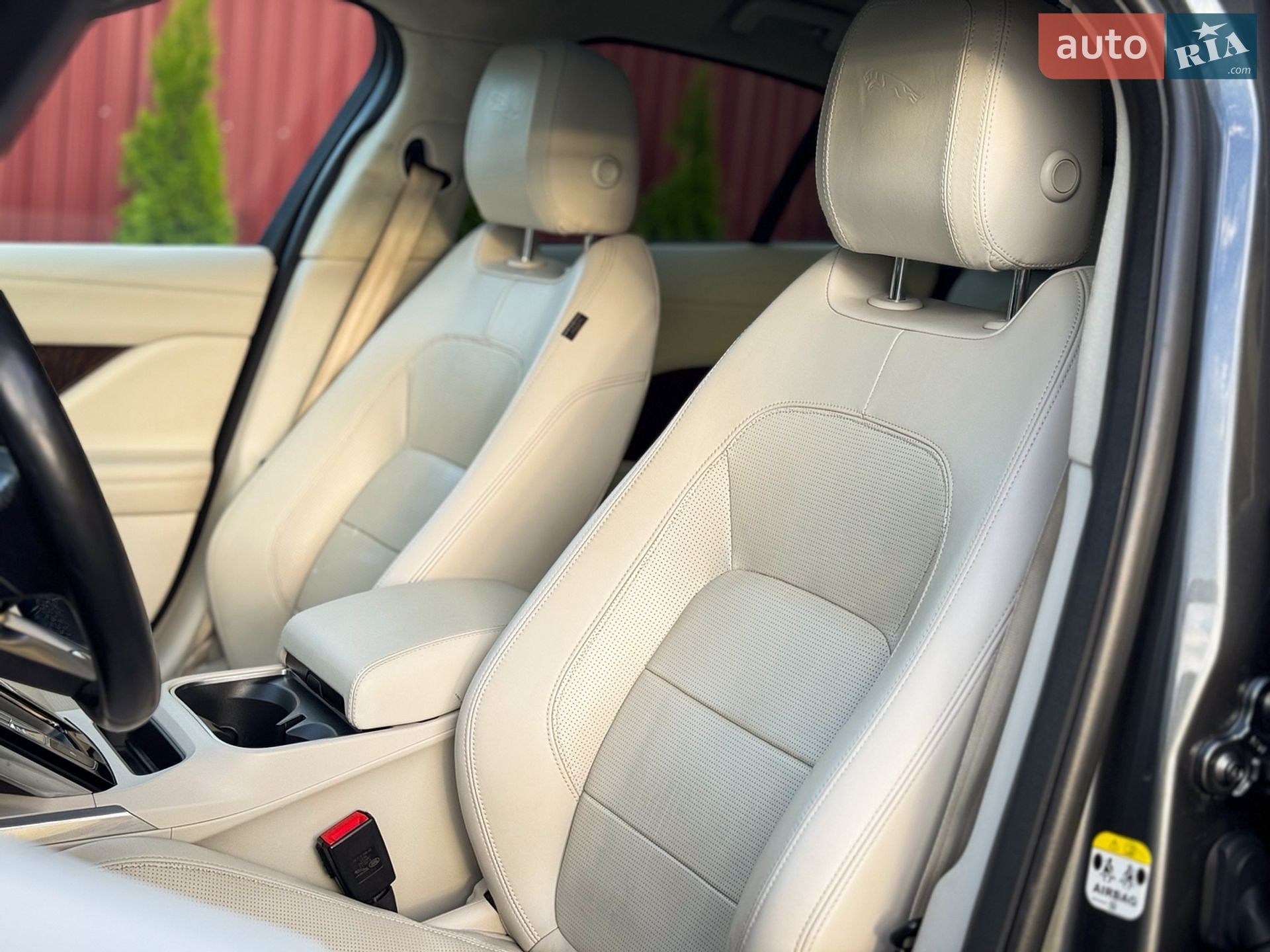 Jaguar I-Pace 2019 VIN SADHA2B15K1F74647 фото оголошення 62 з 127