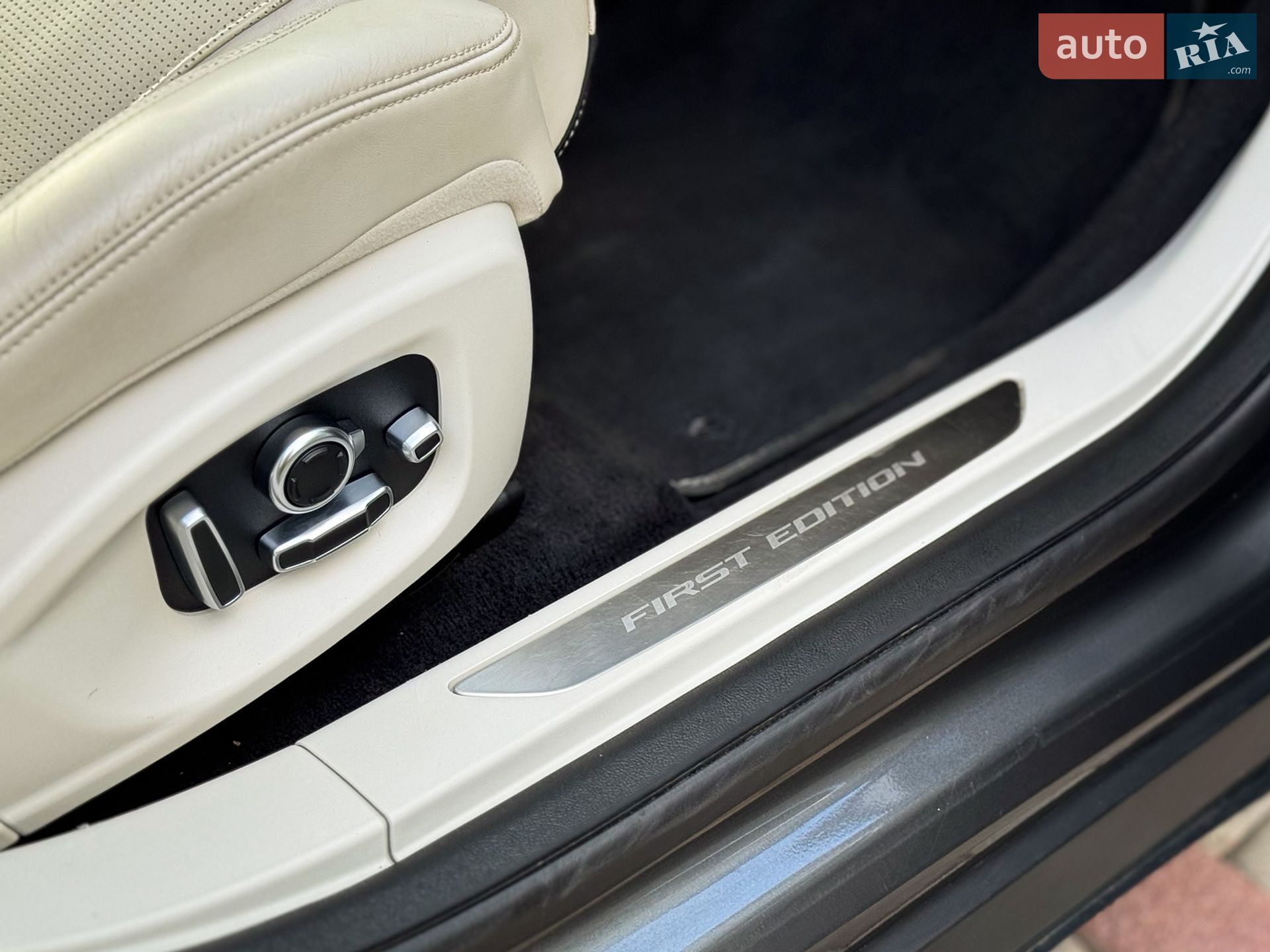 Jaguar I-Pace 2019 VIN SADHA2B15K1F74647 фото оголошення 71 з 127