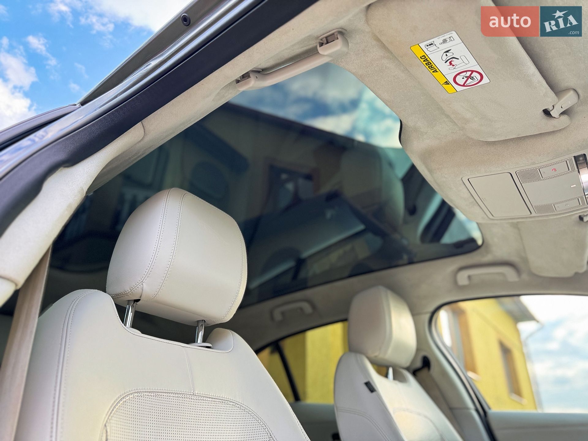 Jaguar I-Pace 2019 VIN SADHA2B15K1F74647 фото оголошення 76 з 127