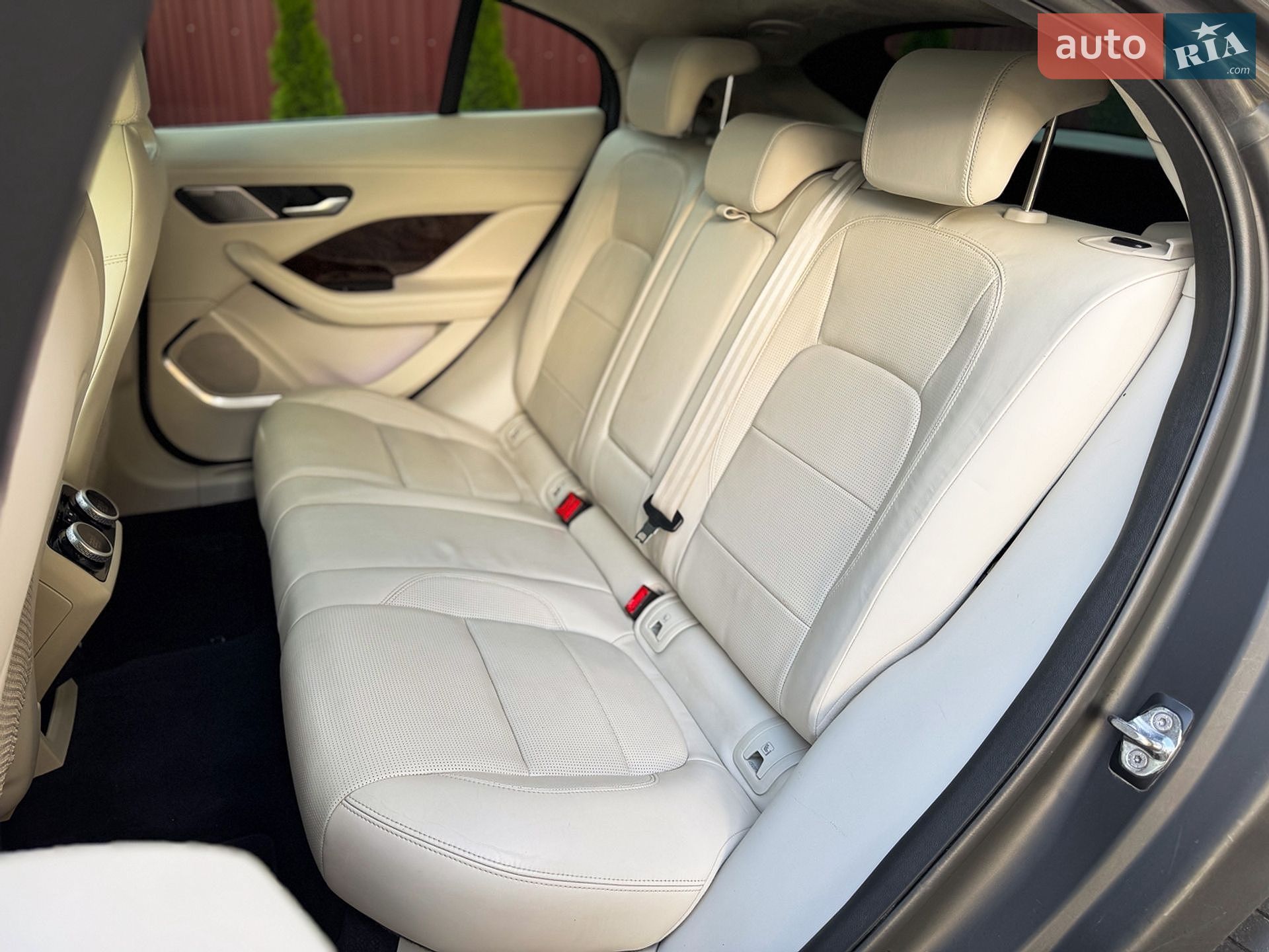 Jaguar I-Pace 2019 VIN SADHA2B15K1F74647 фото оголошення 82 з 127