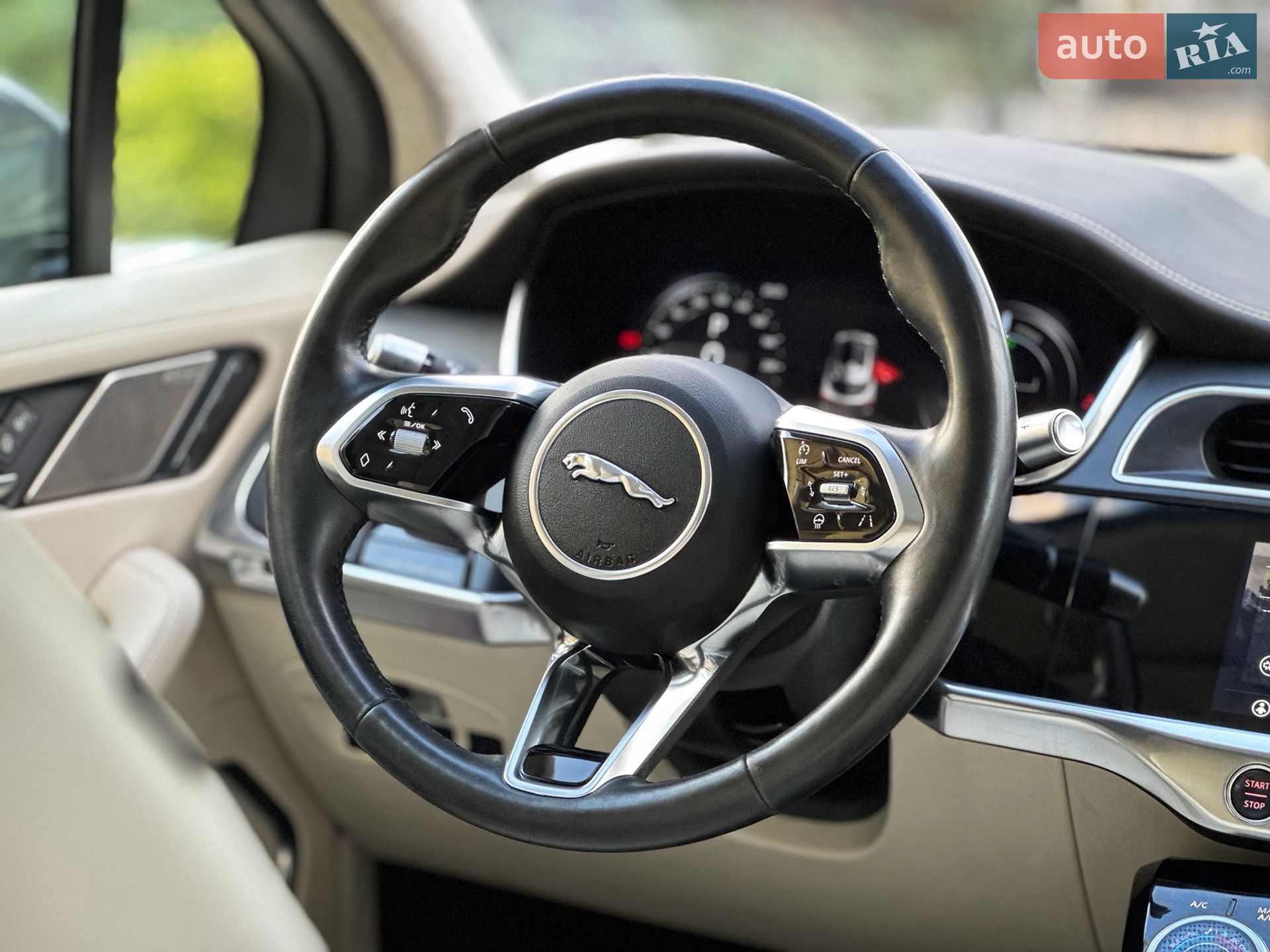 Jaguar I-Pace 2019 VIN SADHA2B15K1F74647 фото оголошення 89 з 127