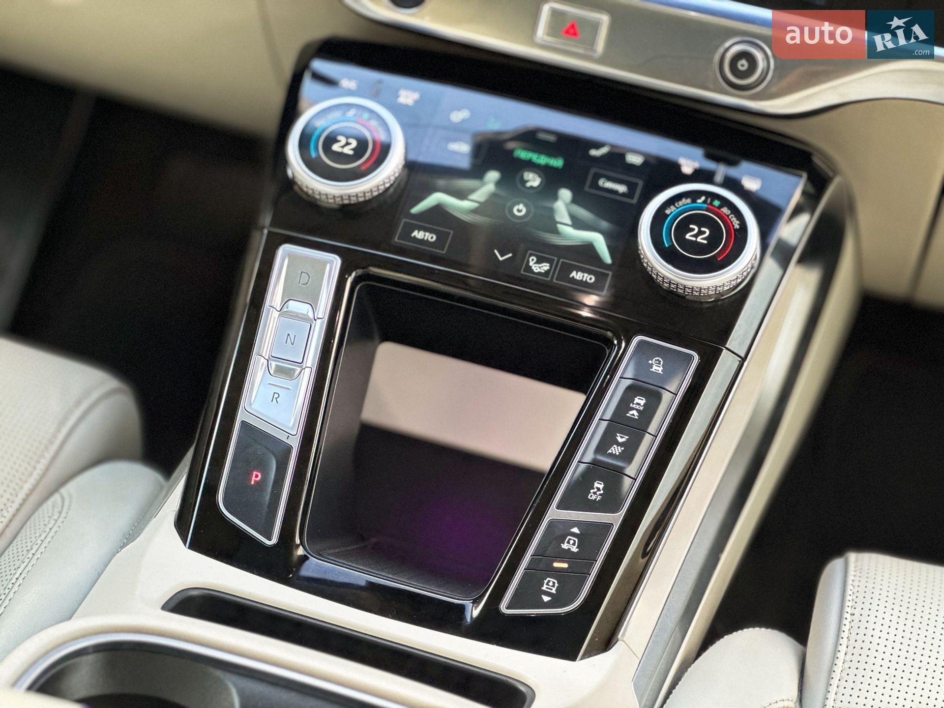Jaguar I-Pace 2019 VIN SADHA2B15K1F74647 фото оголошення 91 з 127