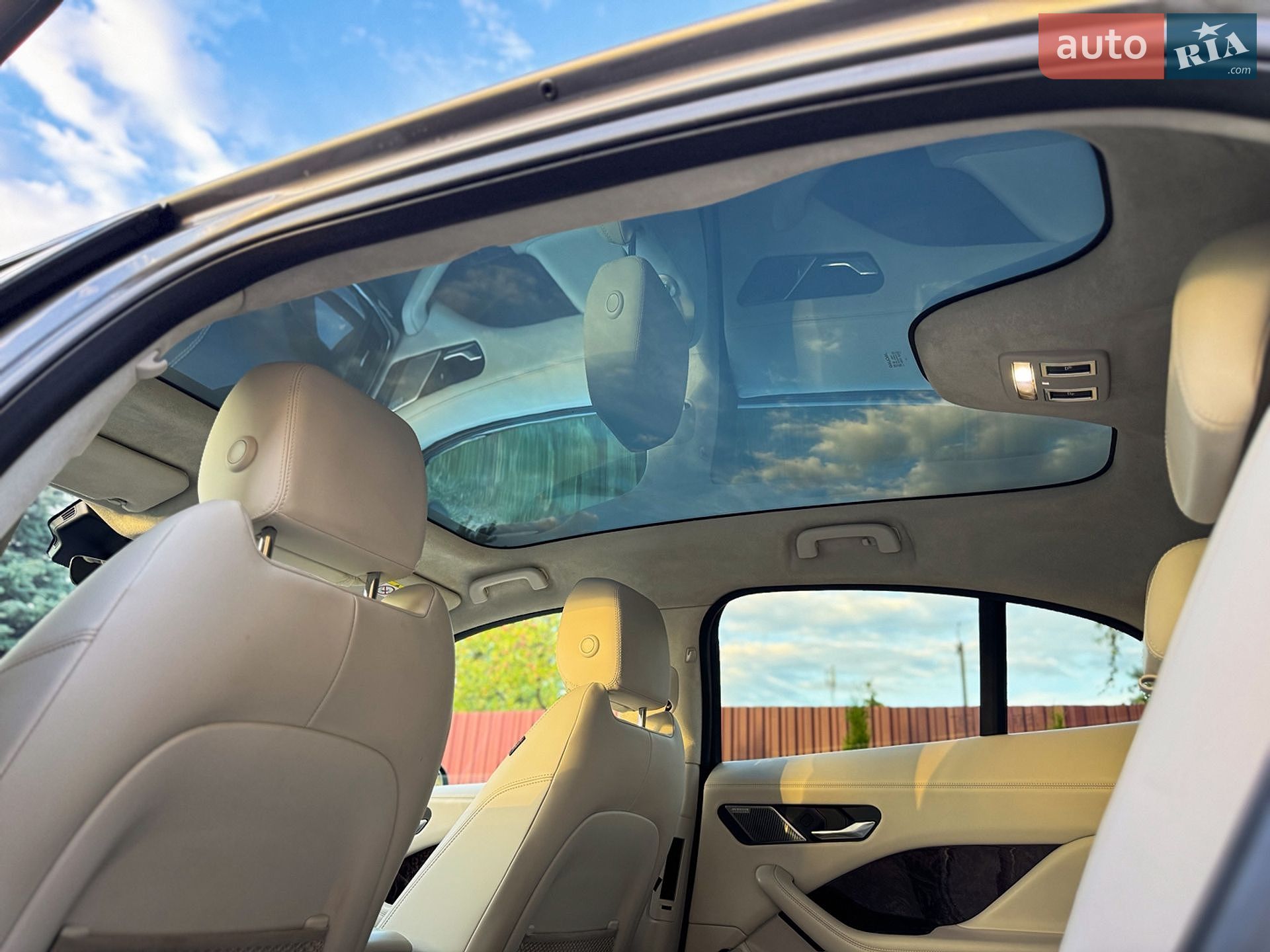 Jaguar I-Pace 2019 VIN SADHA2B15K1F74647 фото оголошення 121 з 127