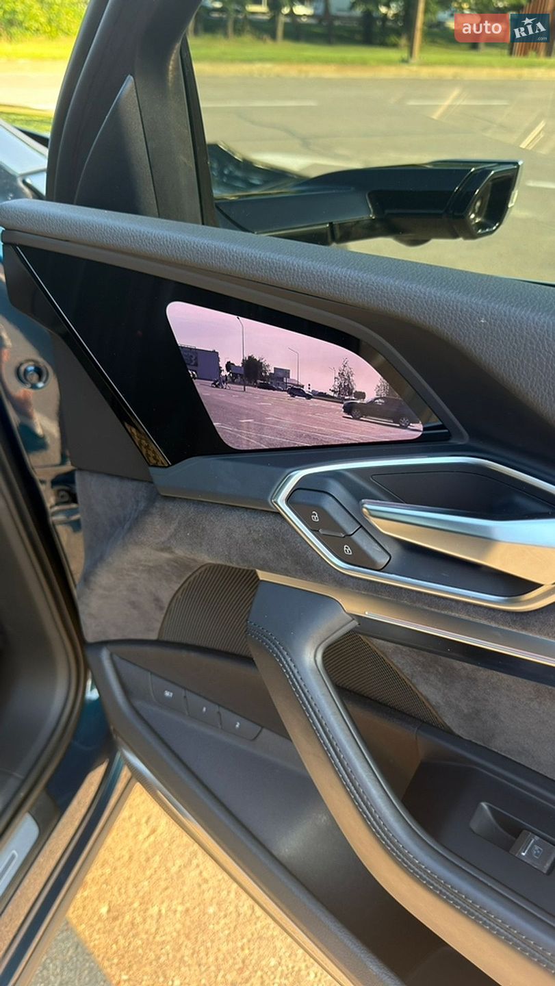 Audi e-tron 2019 VIN WAUZZZGE9KB016138 фото оголошення 5 з 20
