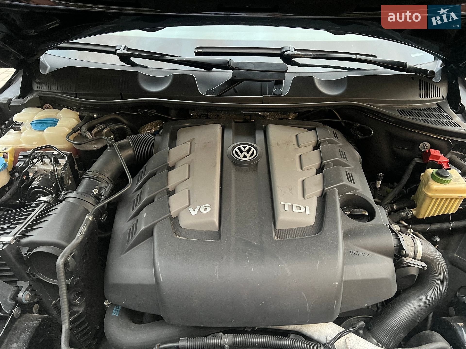 Volkswagen Touareg 2013 VIN WVGZZZ7PZDD038528 фото оголошення 3 з 38