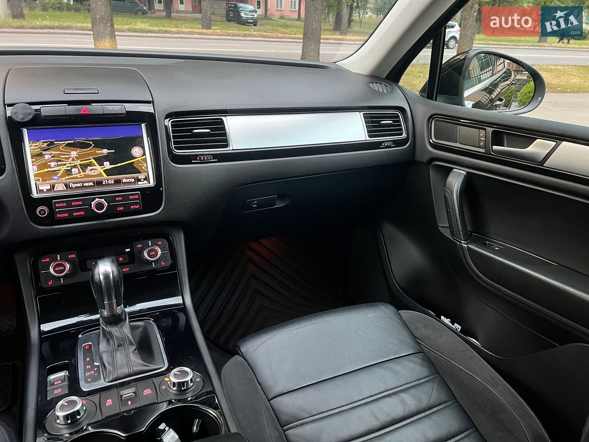 Volkswagen Touareg 2013 VIN WVGZZZ7PZDD038528 фото оголошення 15 з 38