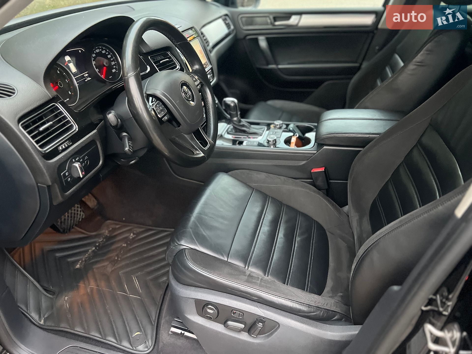 Volkswagen Touareg 2013 VIN WVGZZZ7PZDD038528 фото оголошення 29 з 38
