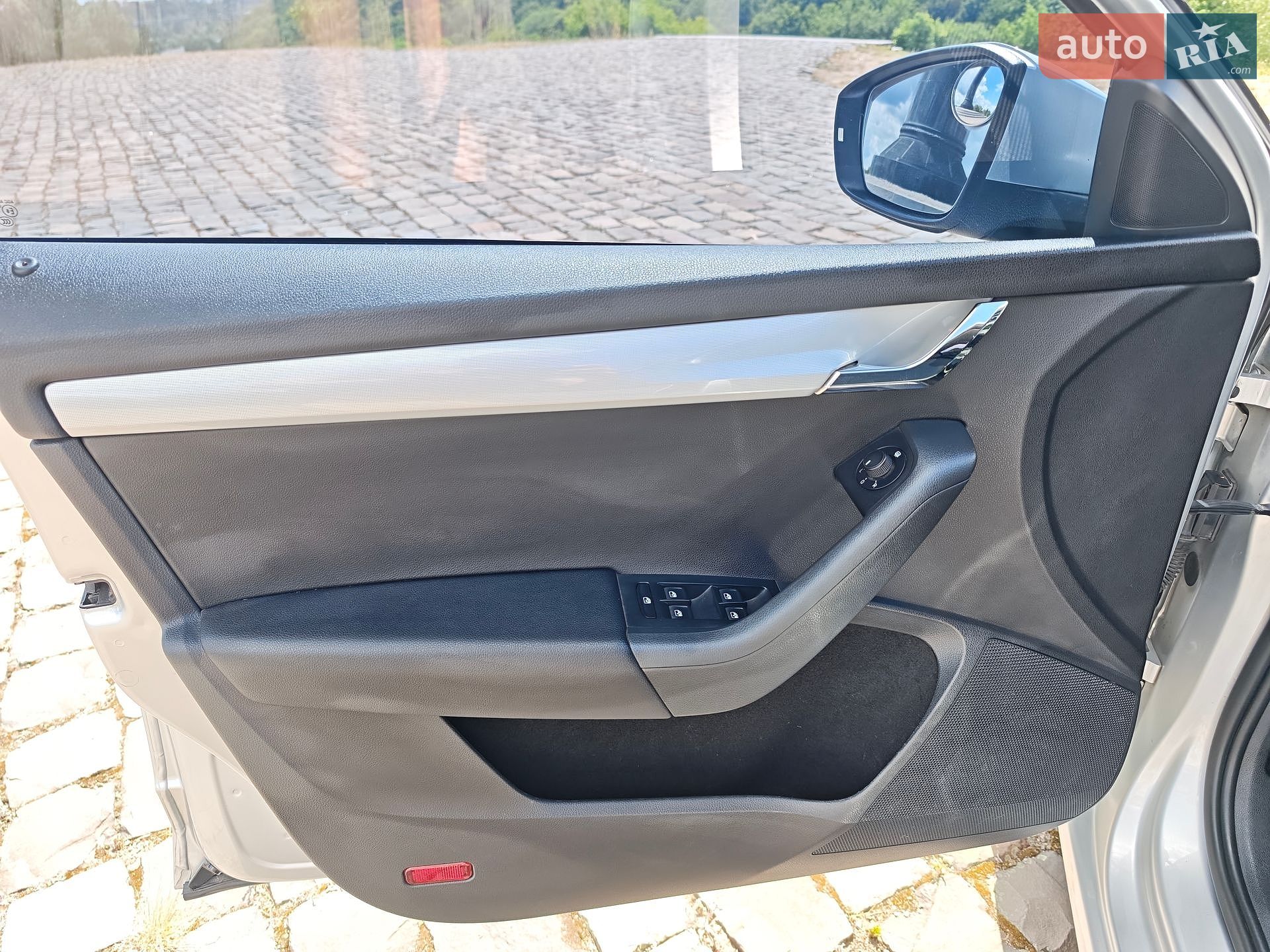 Skoda Octavia 2016 VIN TMBJJ7NE1H0092293 фото оголошення 22 з 31