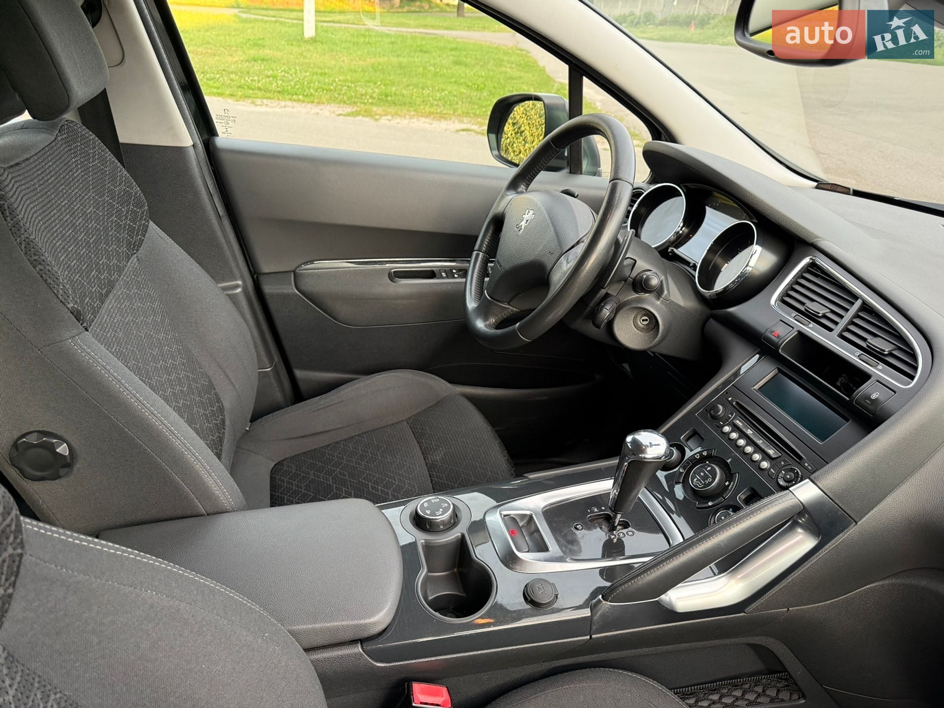 Peugeot 3008 2014 VIN VF30U9HD8ES032055 фото оголошення 18 з 28