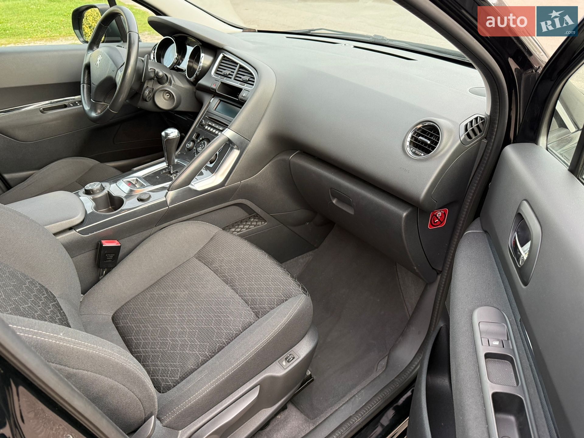 Peugeot 3008 2014 VIN VF30U9HD8ES032055 фото оголошення 19 з 28