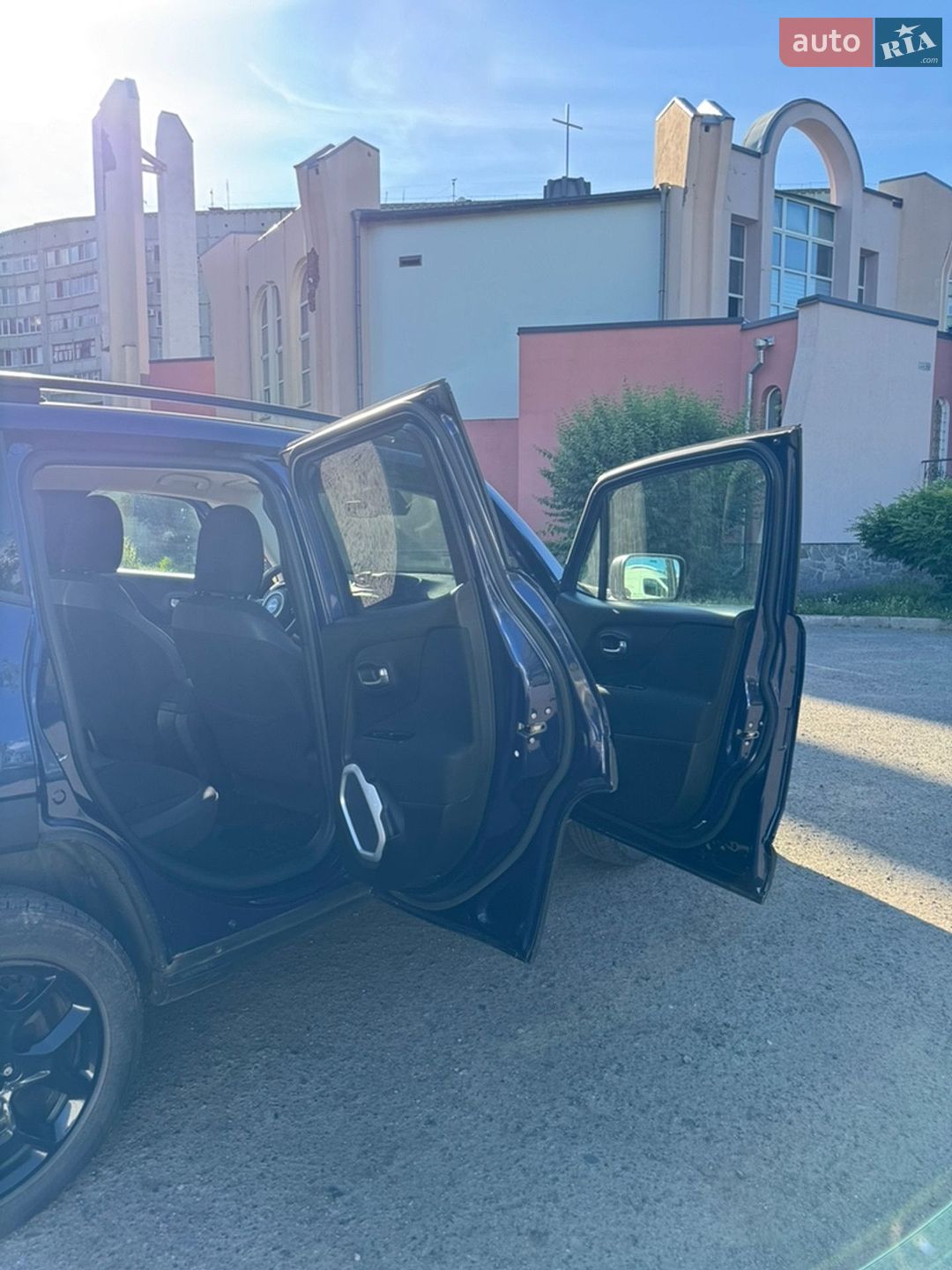 Jeep Renegade 2018 VIN ZACCJBAB6JPJ42822 фото оголошення 10 з 21