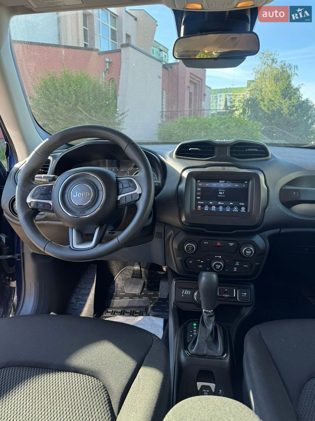 Jeep Renegade 2018 VIN ZACCJBAB6JPJ42822 фото оголошення 12 з 21