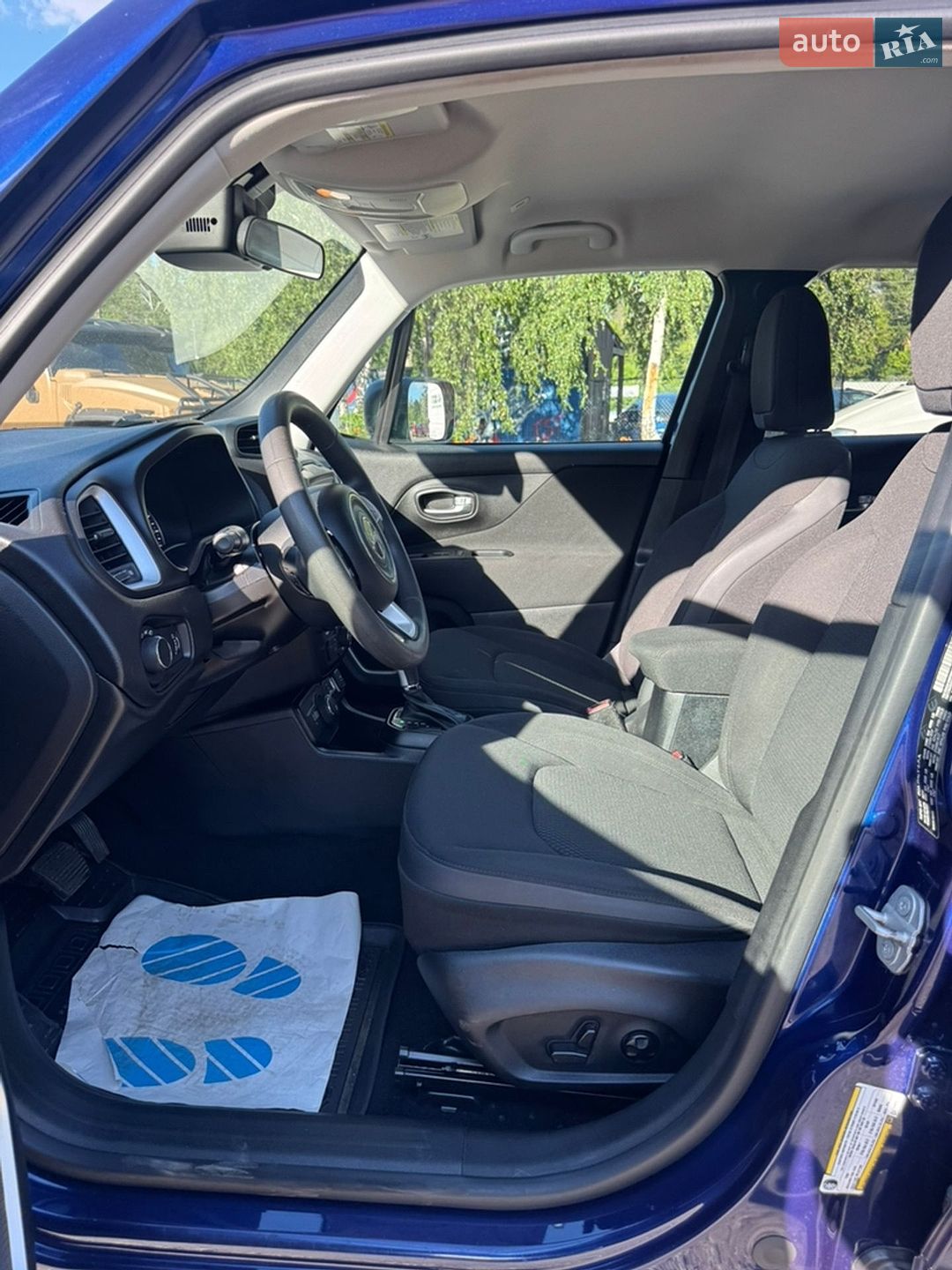 Jeep Renegade 2018 VIN ZACCJBAB6JPJ42822 фото оголошення 13 з 21