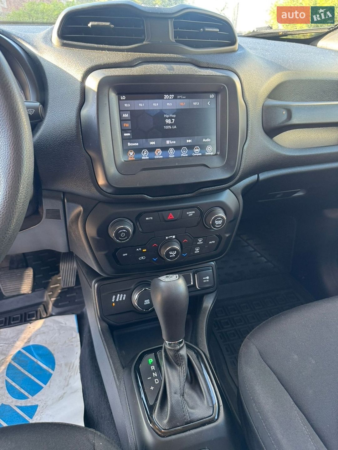 Jeep Renegade 2018 VIN ZACCJBAB6JPJ42822 фото оголошення 14 з 21