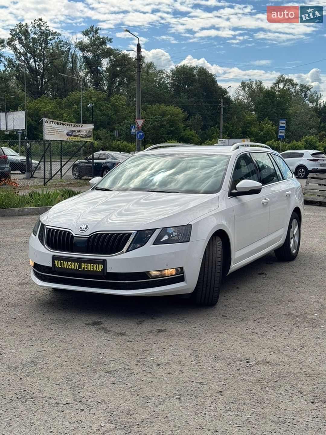 Skoda Octavia 2019 VIN TMBJR9NE1K0170695 фото оголошення 3 з 20