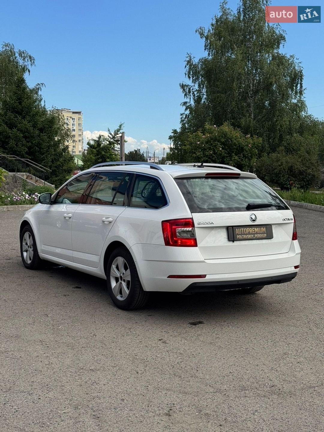 Skoda Octavia 2019 VIN TMBJR9NE1K0170695 фото оголошення 4 з 20