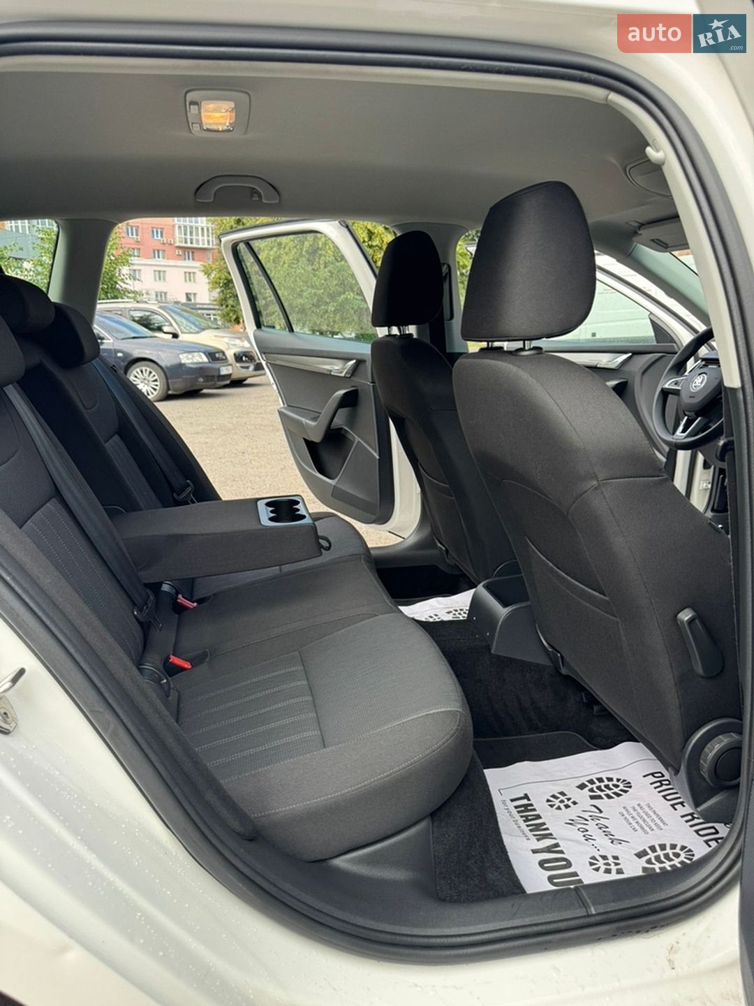 Skoda Octavia 2019 VIN TMBJR9NE1K0170695 фото оголошення 18 з 20