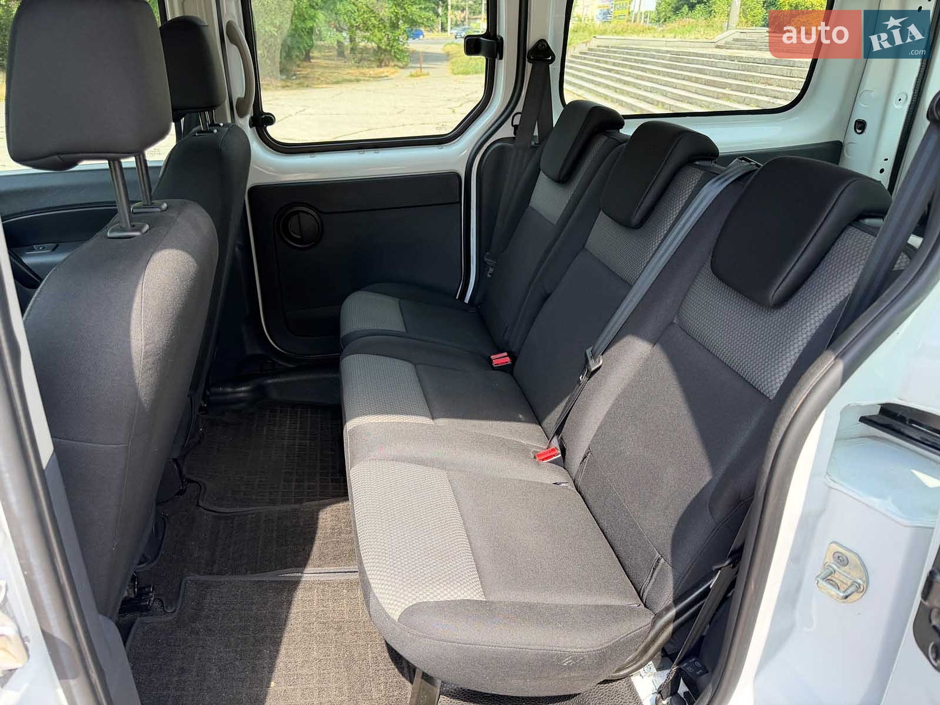 Renault Kangoo 2019 VIN VF1FWFZTJ63151219 фото оголошення 15 з 29