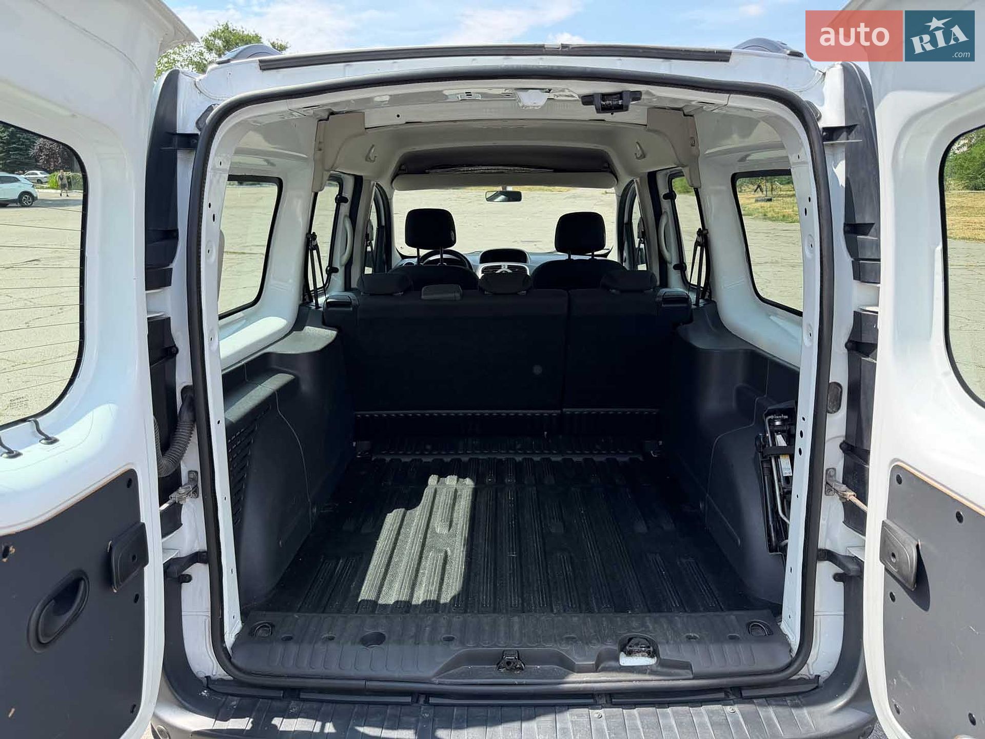 Renault Kangoo 2019 VIN VF1FWFZTJ63151219 фото оголошення 20 з 29