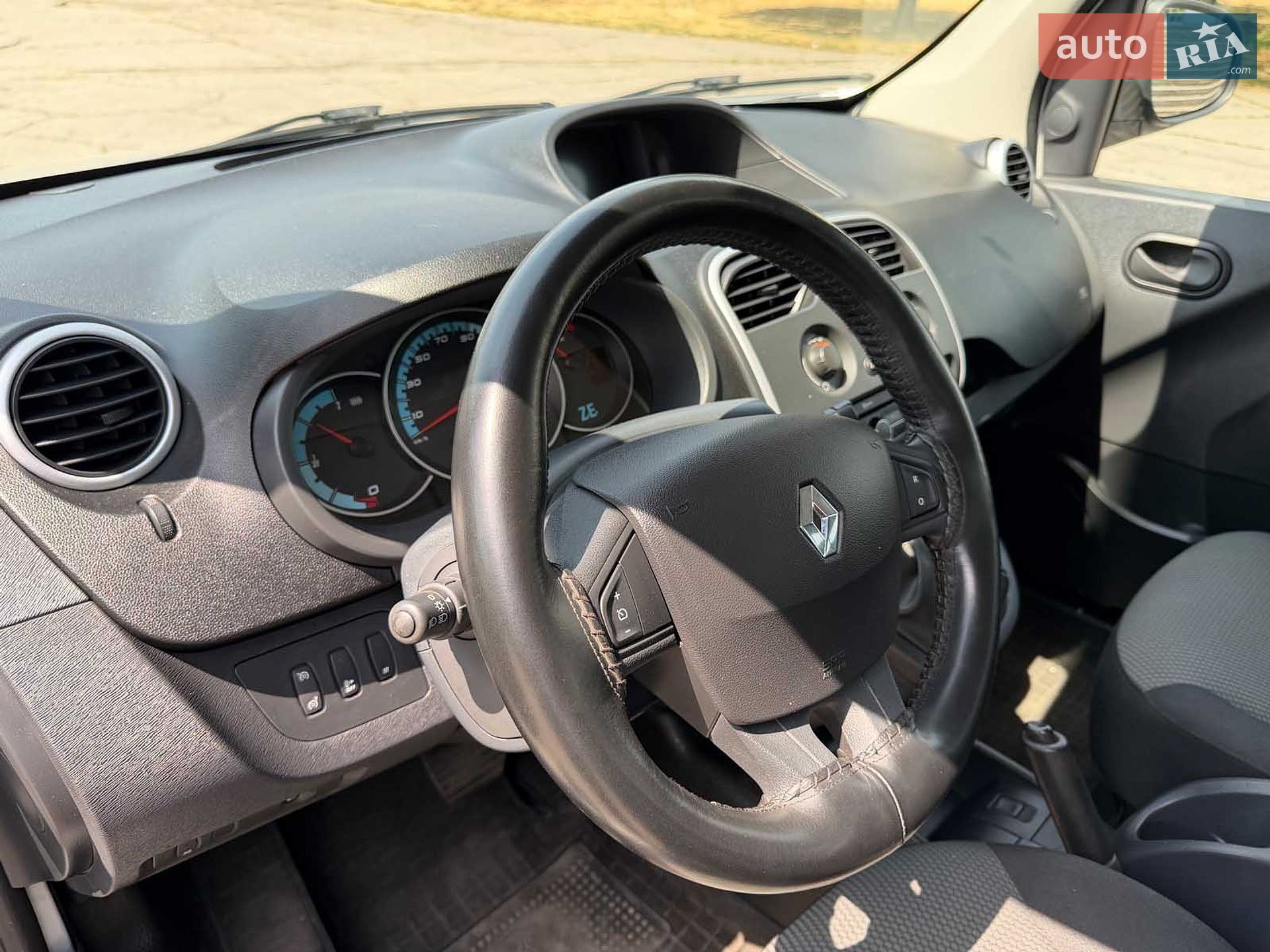 Renault Kangoo 2019 VIN VF1FWFZTJ63151219 фото оголошення 28 з 29