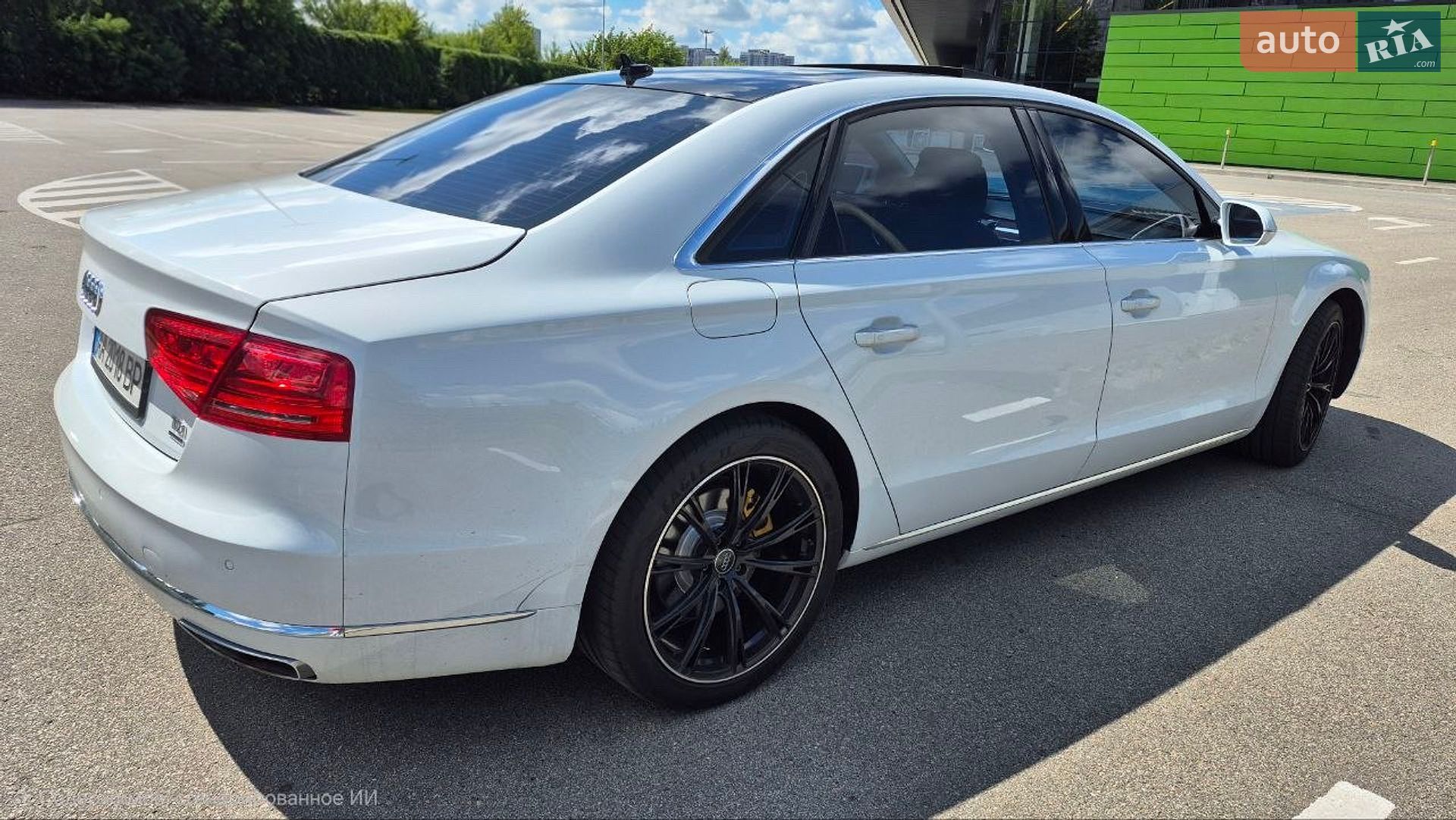 Audi A8 2013 VIN WAURMAFD7EN000807 фото оголошення 2 з 16