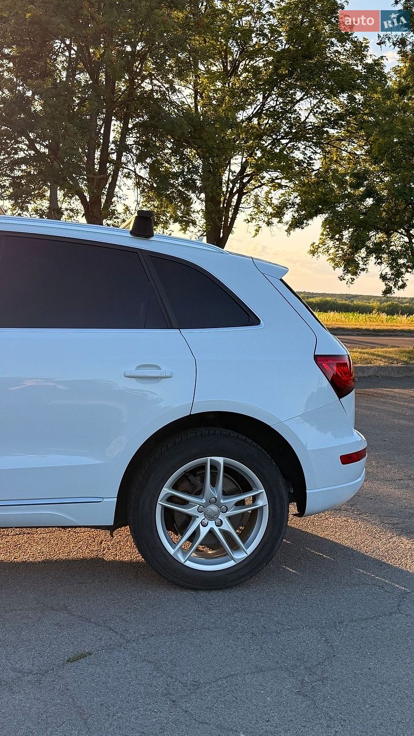 Audi Q5 2014 VIN WA1CMAFPXEA131007 фото оголошення 3 з 12