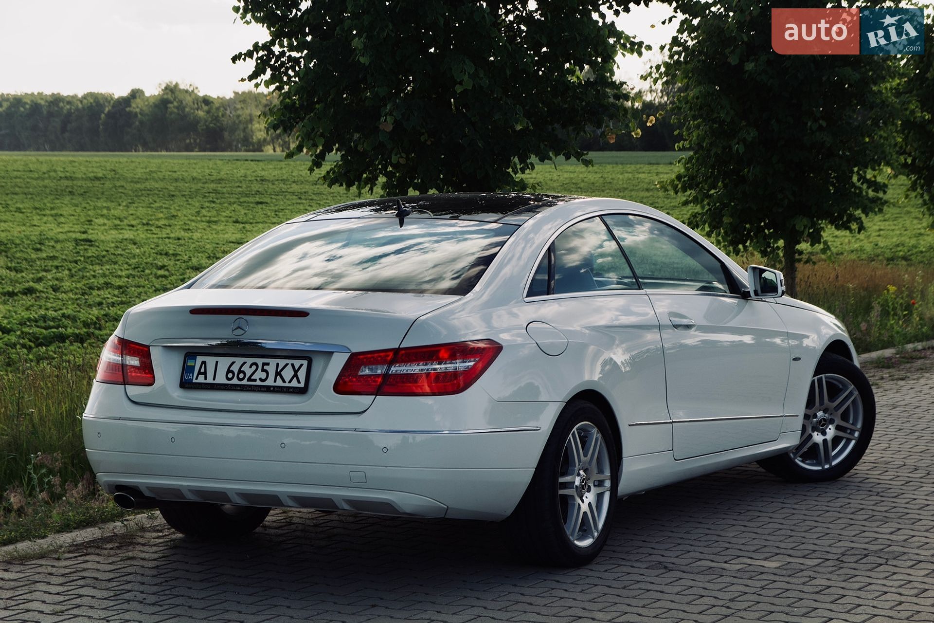 Mercedes-Benz E-Class 2011 VIN WDD2073471F133050 фото оголошення 9 з 29