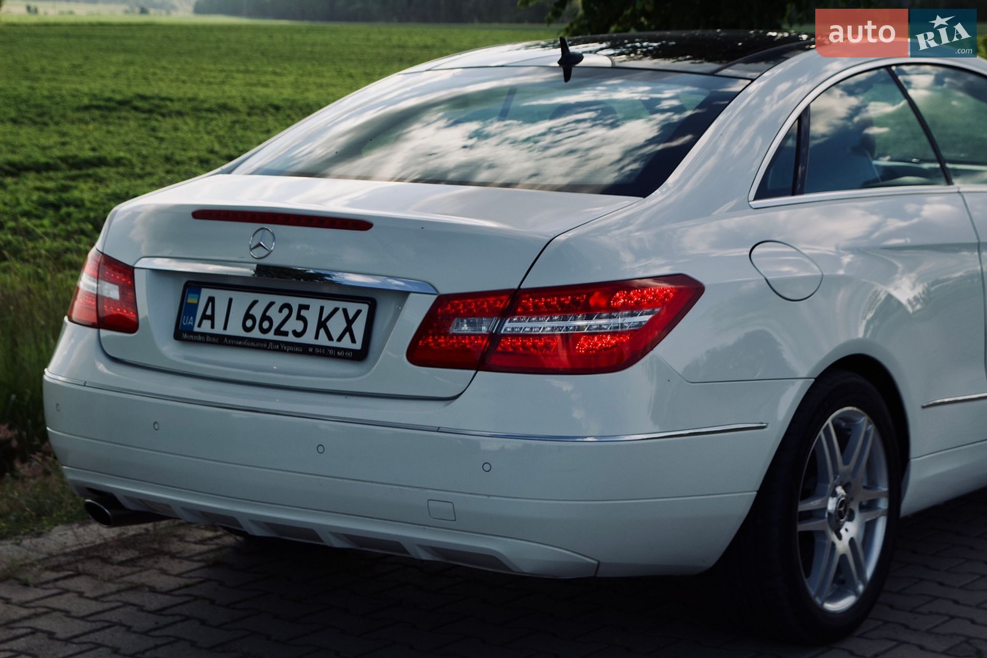 Mercedes-Benz E-Class 2011 VIN WDD2073471F133050 фото оголошення 11 з 29