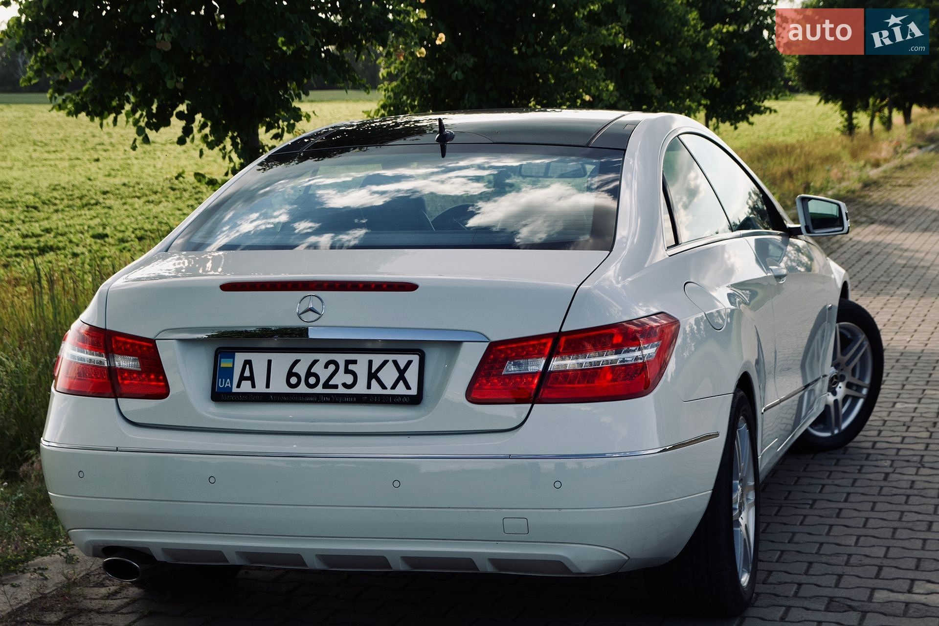 Mercedes-Benz E-Class 2011 VIN WDD2073471F133050 фото оголошення 12 з 29