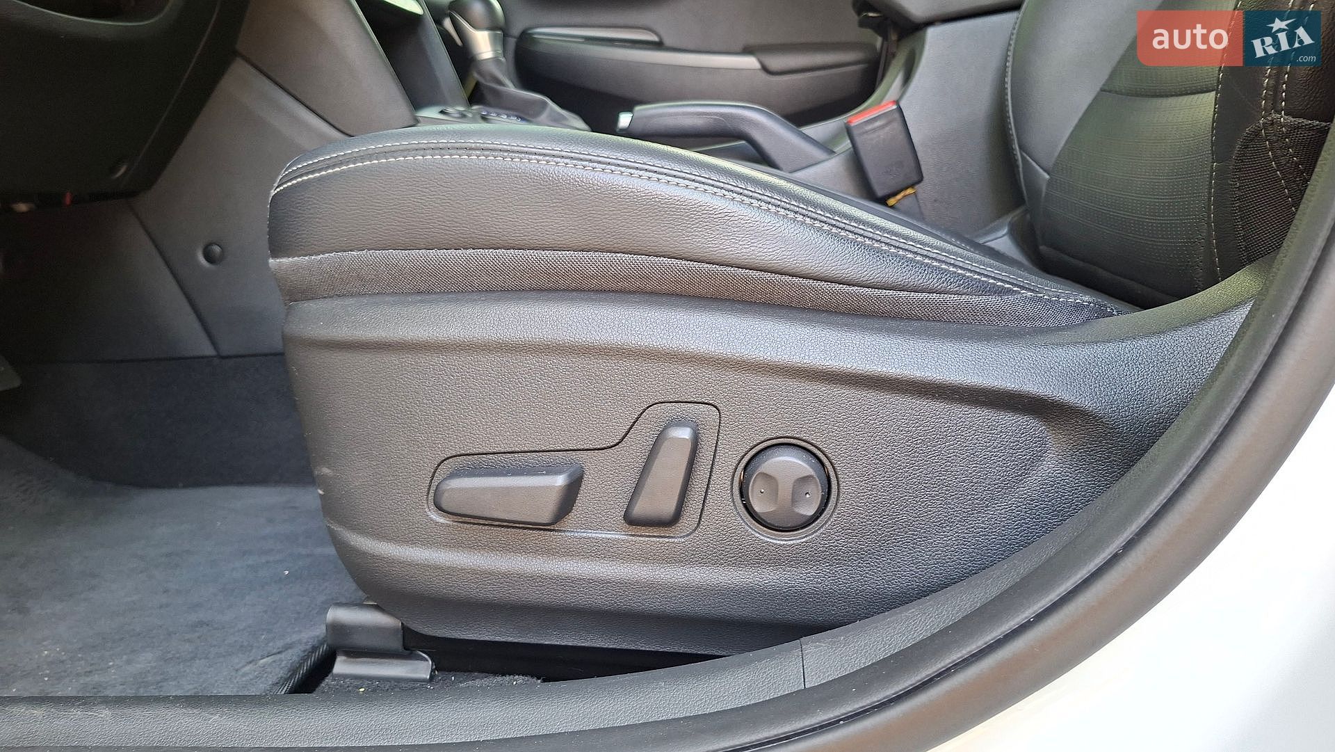Hyundai Kona 2017 VIN KMHK5816GJU055680 фото оголошення 75 з 134
