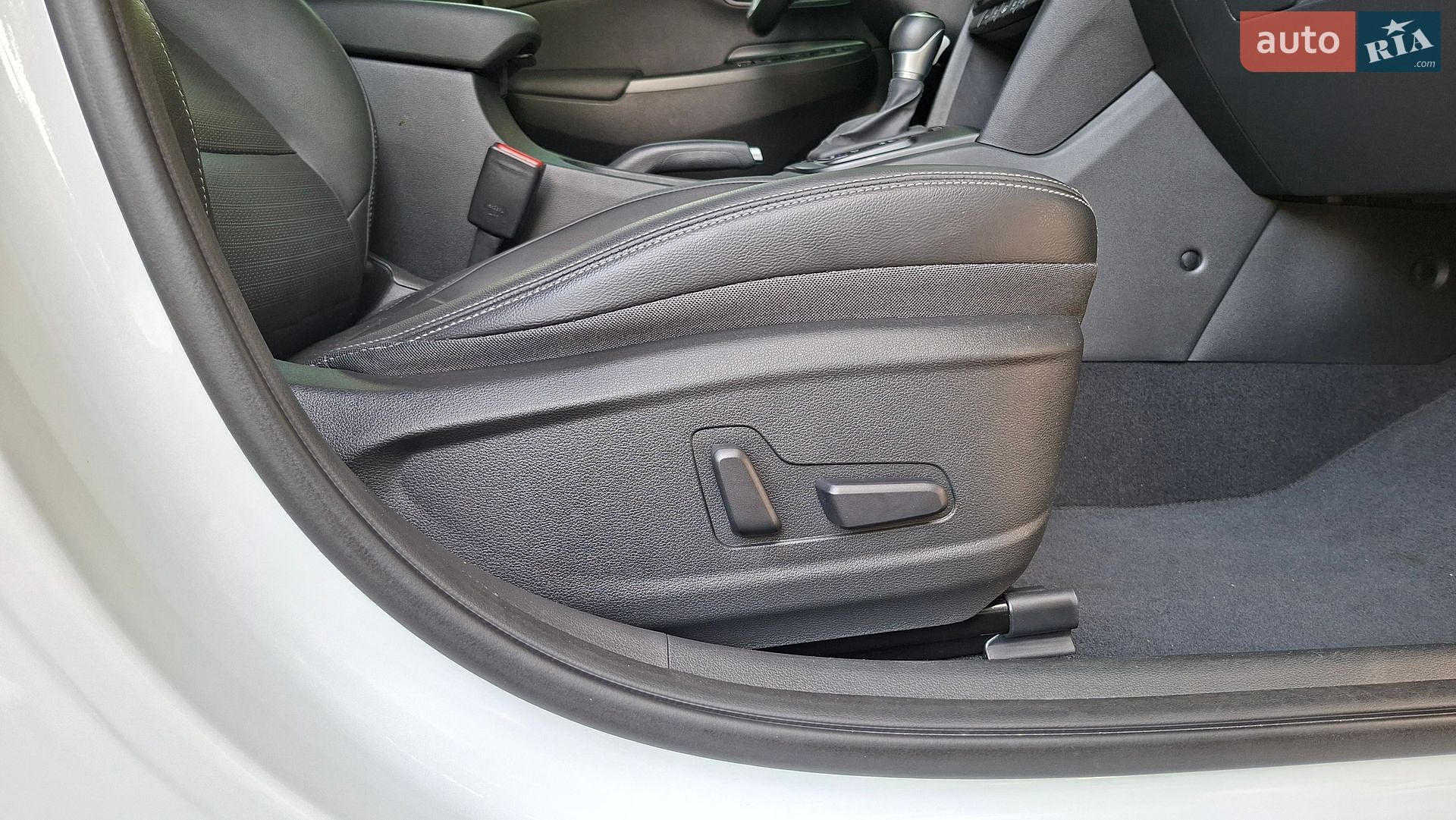 Hyundai Kona 2017 VIN KMHK5816GJU055680 фото оголошення 77 з 134