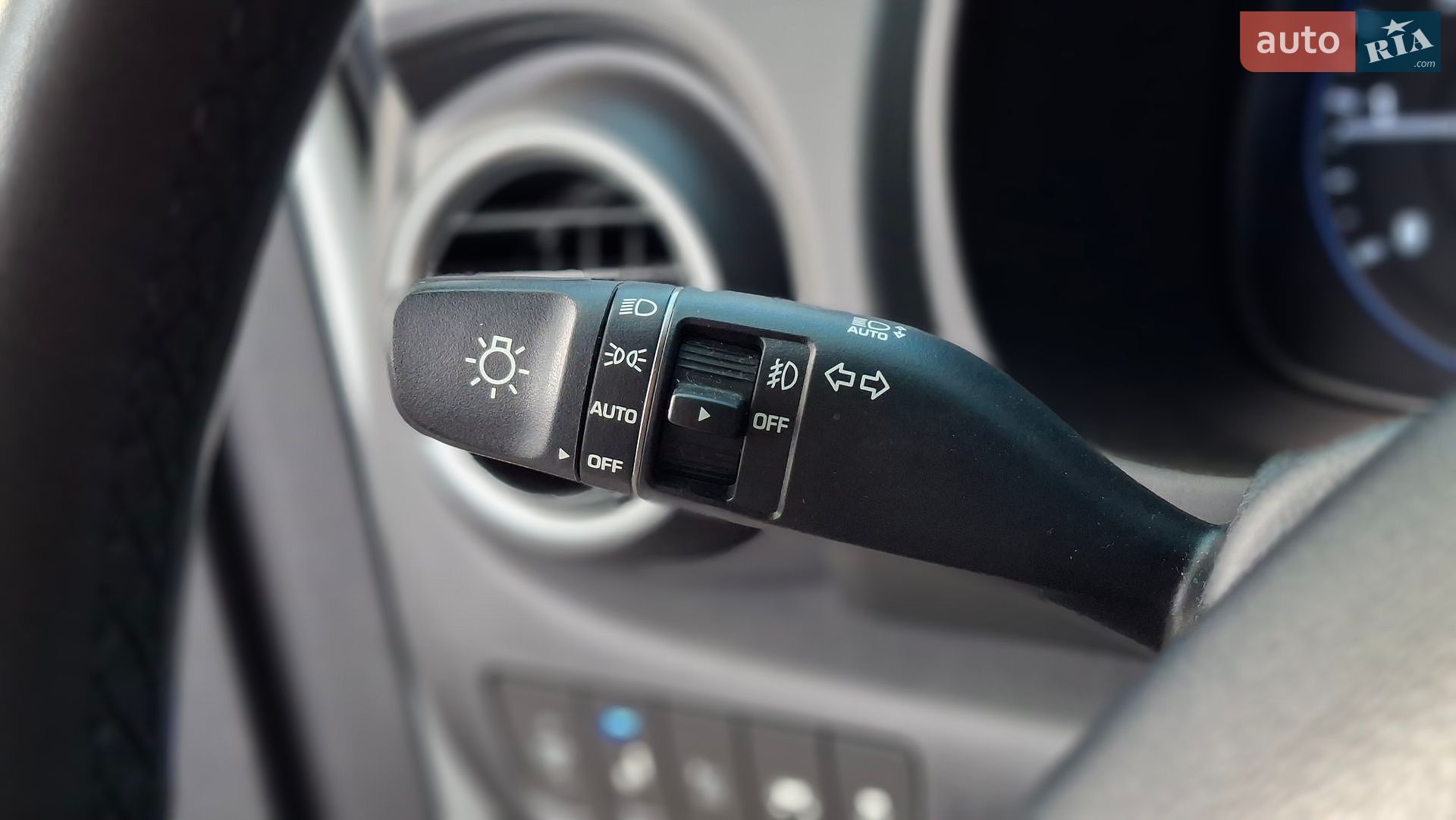 Hyundai Kona 2017 VIN KMHK5816GJU055680 фото оголошення 89 з 134