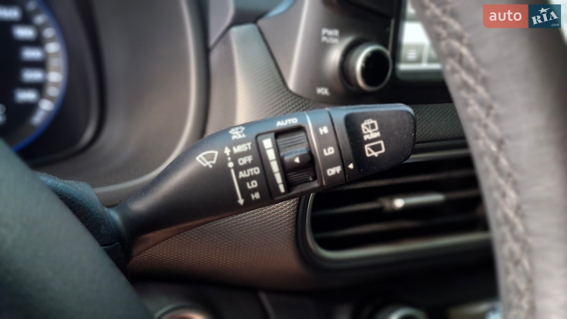 Hyundai Kona 2017 VIN KMHK5816GJU055680 фото оголошення 88 з 134