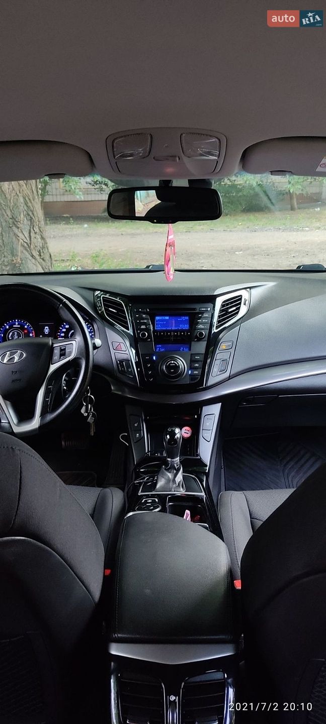Hyundai i40 2011 VIN KMHLC81UBCU014012 фото оголошення 3 з 9