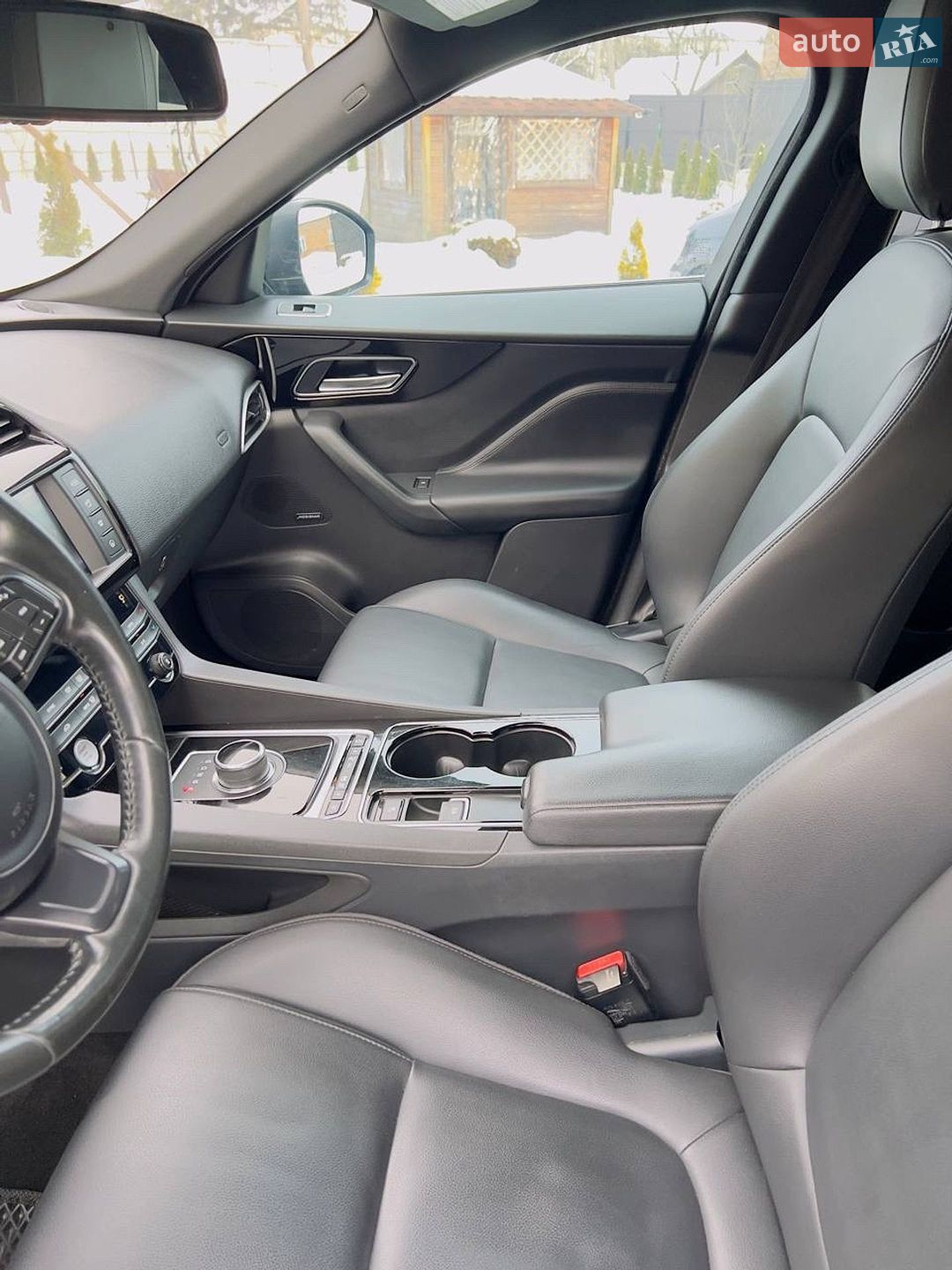 Jaguar F-Pace 2016 VIN SADCJ2BN6HA492607 фото оголошення 11 з 45