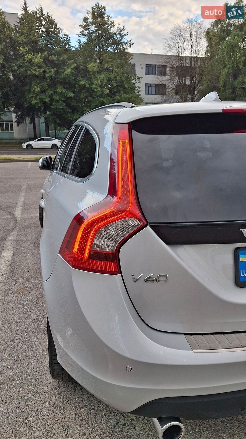 Volvo V60 2012 VIN YV1FW88A0D1094138 фото оголошення 24 з 29