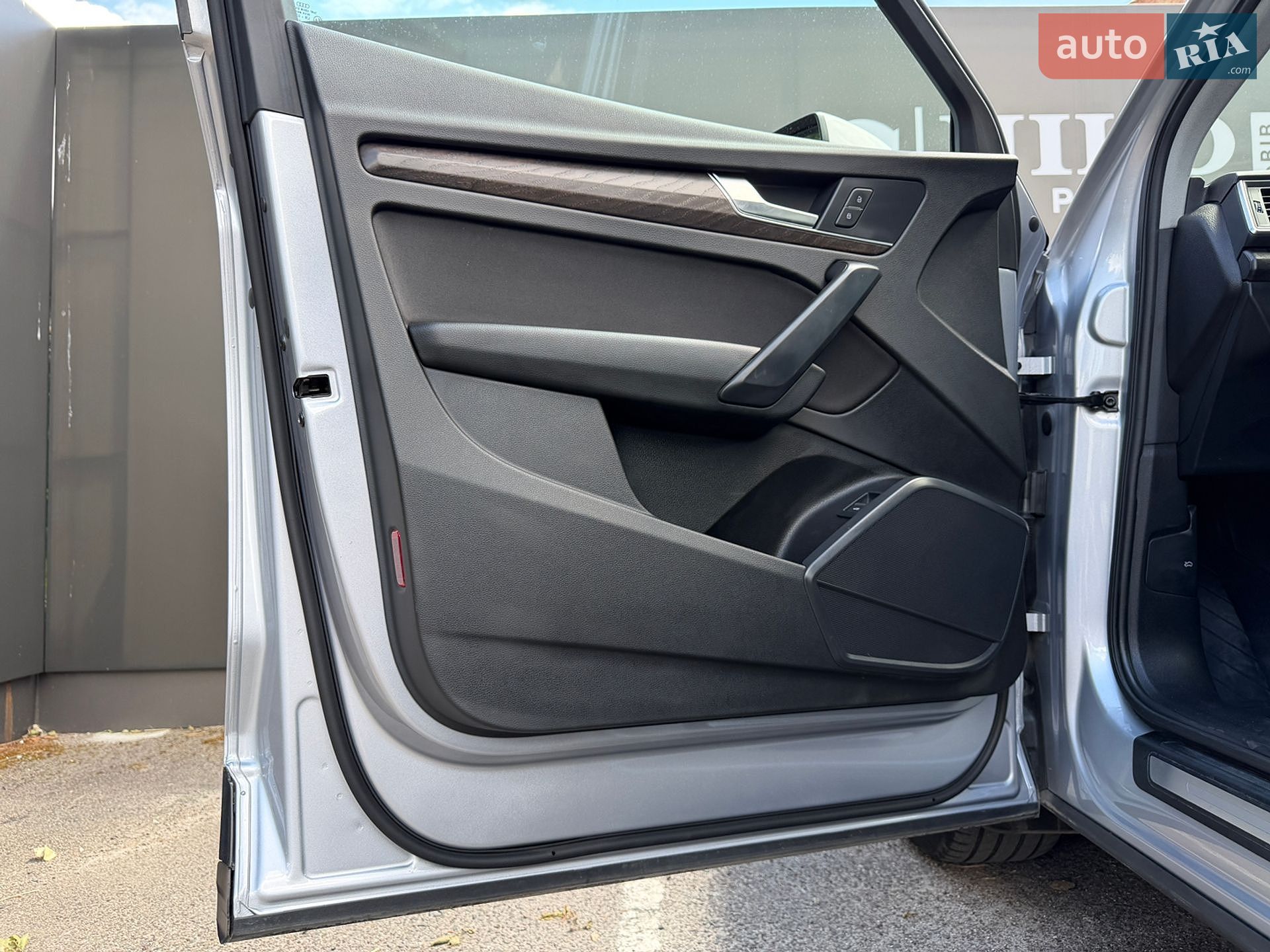 Audi Q5 2021 VIN WAUZZZFYXM2082289 фото оголошення 28 з 32