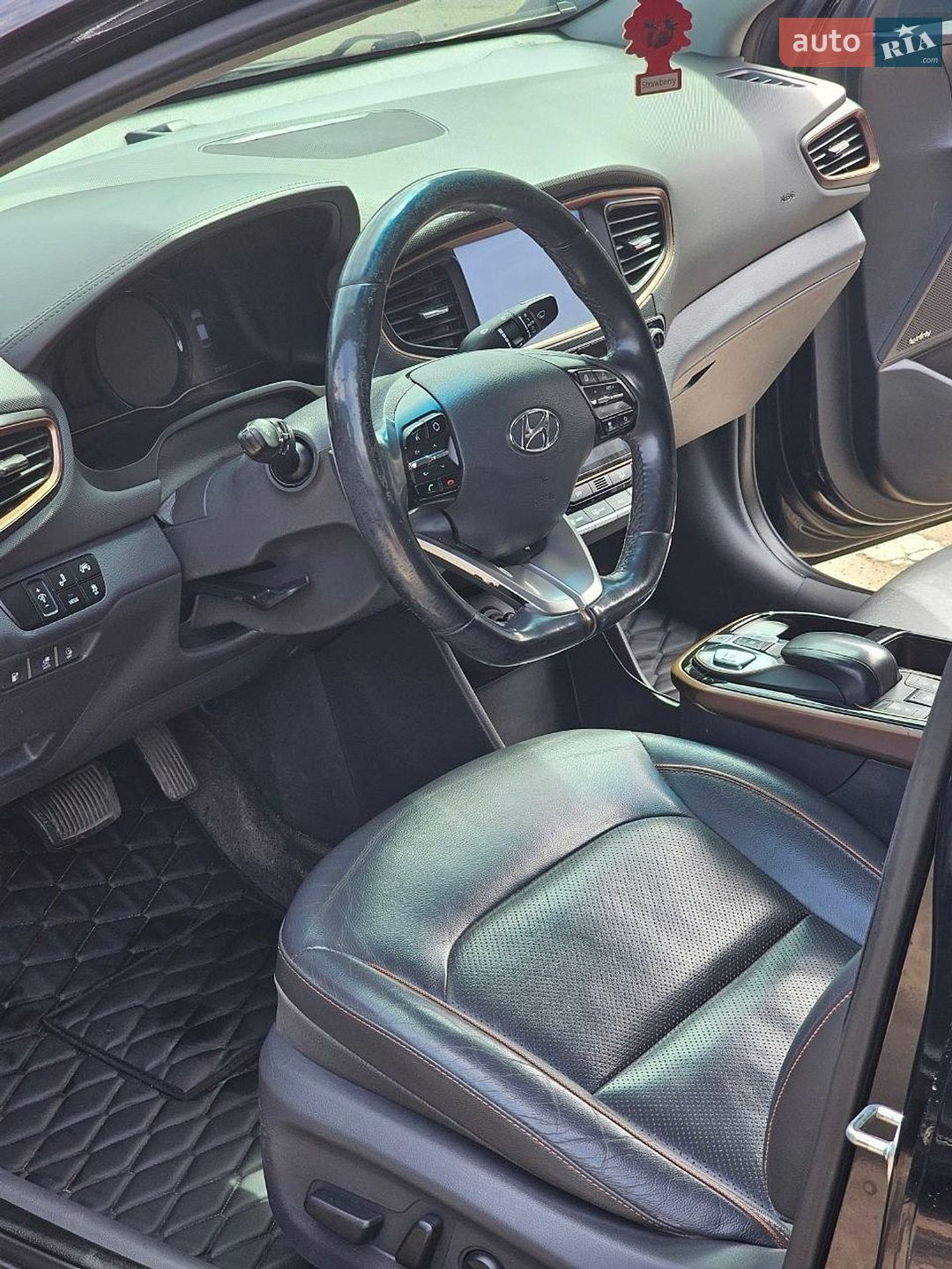 Hyundai Ioniq 2017 VIN KMHC851HFHU011955 фото оголошення 23 з 30