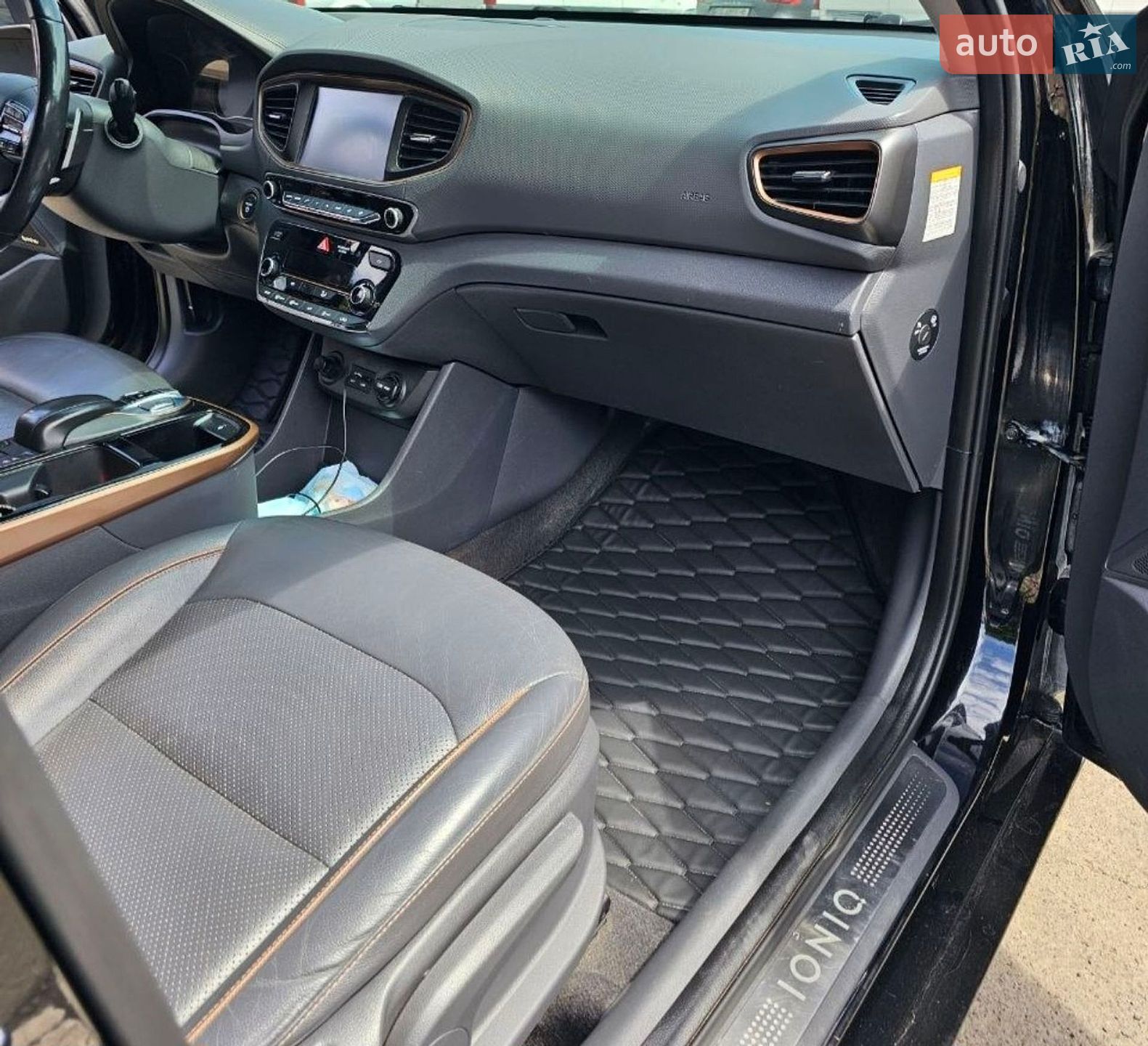 Hyundai Ioniq 2017 VIN KMHC851HFHU011955 фото оголошення 22 з 30